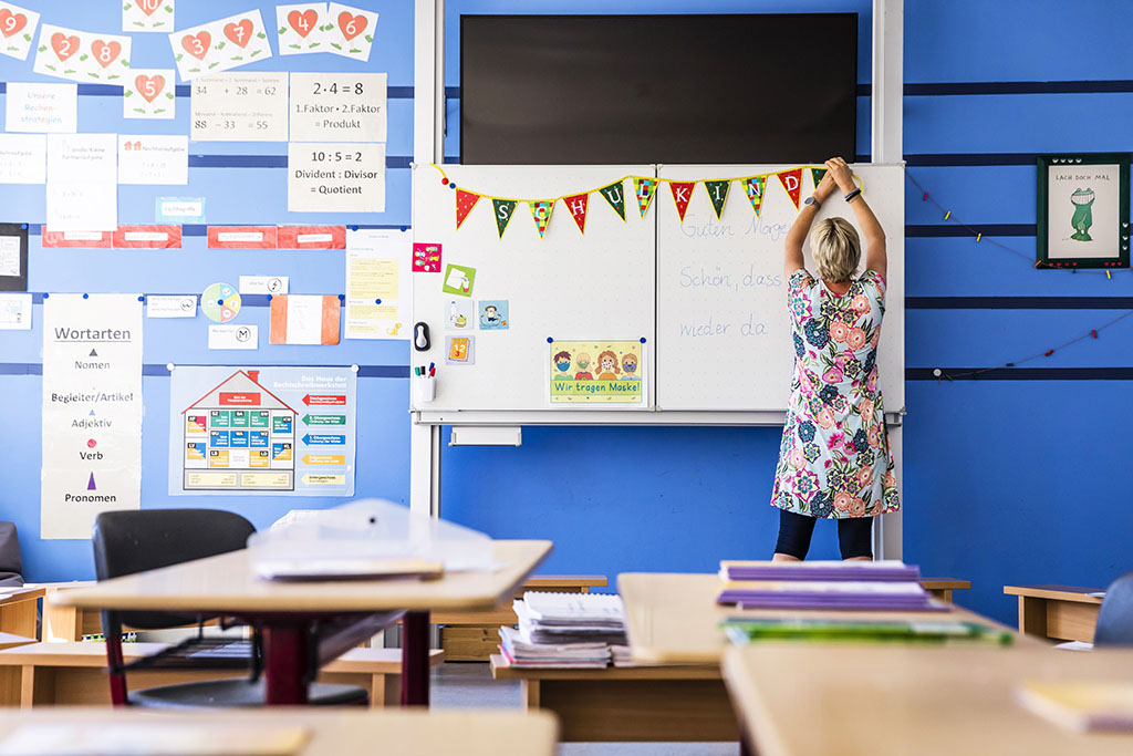 Urheberrechtlich geschuetzte Aufnahmen. Jede Verwendung ist honorarpflichtig und muss beim Urheber angezeigt werden!  [CREDIT: Lars Berg / WWW.LARSBERG.EU - Lars Berg, Von der Tinnenstrasse 13, 48145 Muenster, Germany, mobile +49 179 1379630, Bank: Commerzbank Mnster, IBAN: DE09 4008 0040 0600 9372 00 BIC: DRES DE FF 400, Finanzamt Muenster-Innenstadt, Steuernummer 337/5017/1774, USt-IdNr. DE247738150 - Verwendung nur gegen Namensnennung, Beleg und Honorar entsprechend aktueller MFMPreisliste zzgl. 7 Prozent MwSt - Bei der Verwendung ausserhalb journalistischer Berichterstattung (z.B. Werbung etc.) bitte vorher mit dem Autor Kontakt aufnehmen. Es wird grundsaetzlich keine Einholung von Persoenlichkeits-, Kunst- oder Markenrechten zugesichert, es sei denn, dies ist hier in der Bildbeschriftung ausdruecklich vermerkt. Die Einholung dieser Rechte obliegt dem Nutzer. Es gelten die unter WWW.LARSBERG.EU aufgefuehrten AGB. - NO MODEL RELEASE - ]
