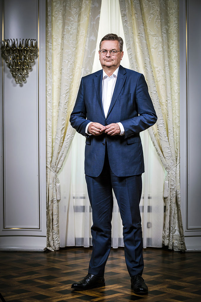 Urheberrechtlich geschuetzte Aufnahmen. Jede Verwendung ist honorarpflichtig und muss beim Urheber angezeigt werden!  [CREDIT: Lars Berg / WWW.LARSBERG.EU - Lars Berg, Von der Tinnenstrasse 13, 48145 Muenster, Germany, mobile +49 179 1379630, Bank: Commerzbank Mnster, IBAN: DE09 4008 0040 0600 9372 00 BIC: DRES DE FF 400, Finanzamt Muenster-Innenstadt, Steuernummer 337/5017/1774, USt-IdNr. DE247738150 - Verwendung nur gegen Namensnennung, Beleg und Honorar entsprechend aktueller MFMPreisliste zzgl. 7 Prozent MwSt - Bei der Verwendung ausserhalb journalistischer Berichterstattung (z.B. Werbung etc.) bitte vorher mit dem Autor Kontakt aufnehmen. Es wird grundsaetzlich keine Einholung von Persoenlichkeits-, Kunst- oder Markenrechten zugesichert, es sei denn, dies ist hier in der Bildbeschriftung ausdruecklich vermerkt. Die Einholung dieser Rechte obliegt dem Nutzer. Es gelten die unter WWW.LARSBERG.EU aufgefuehrten AGB. - NO MODEL RELEASE - ]