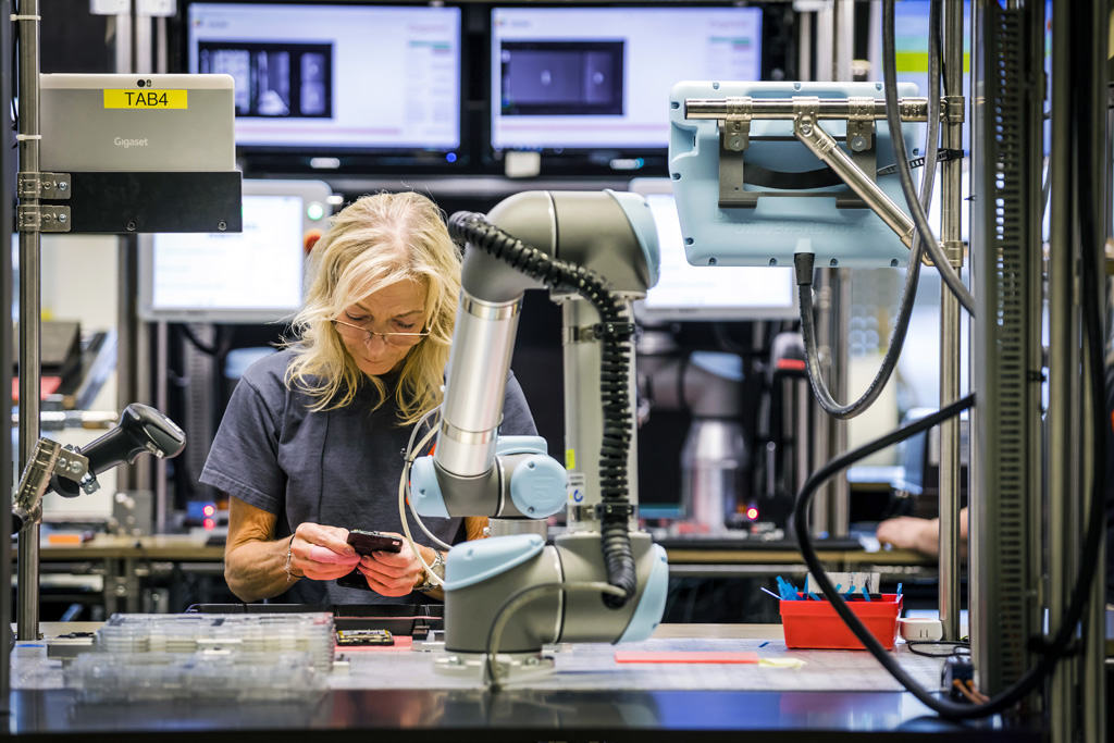 Urheberrechtlich geschuetzte Aufnahmen. Jede Verwendung ist honorarpflichtig und muss beim Urheber angezeigt werden!  [CREDIT: Lars Berg / WWW.LARSBERG.EU - Lars Berg, Von der Tinnenstrasse 13, 48145 Muenster, Germany, mobile +49 179 1379630, Bank: Commerzbank Mnster, IBAN: DE09 4008 0040 0600 9372 00 BIC: DRES DE FF 400, Finanzamt Muenster-Innenstadt, Steuernummer 337/5017/1774, USt-IdNr. DE247738150 - Verwendung nur gegen Namensnennung, Beleg und Honorar entsprechend aktueller MFMPreisliste zzgl. 7 Prozent MwSt - Bei der Verwendung ausserhalb journalistischer Berichterstattung (z.B. Werbung etc.) bitte vorher mit dem Autor Kontakt aufnehmen. Es wird grundsaetzlich keine Einholung von Persoenlichkeits-, Kunst- oder Markenrechten zugesichert, es sei denn, dies ist hier in der Bildbeschriftung ausdruecklich vermerkt. Die Einholung dieser Rechte obliegt dem Nutzer. Es gelten die unter WWW.LARSBERG.EU aufgefuehrten AGB. - NO MODEL RELEASE - ]