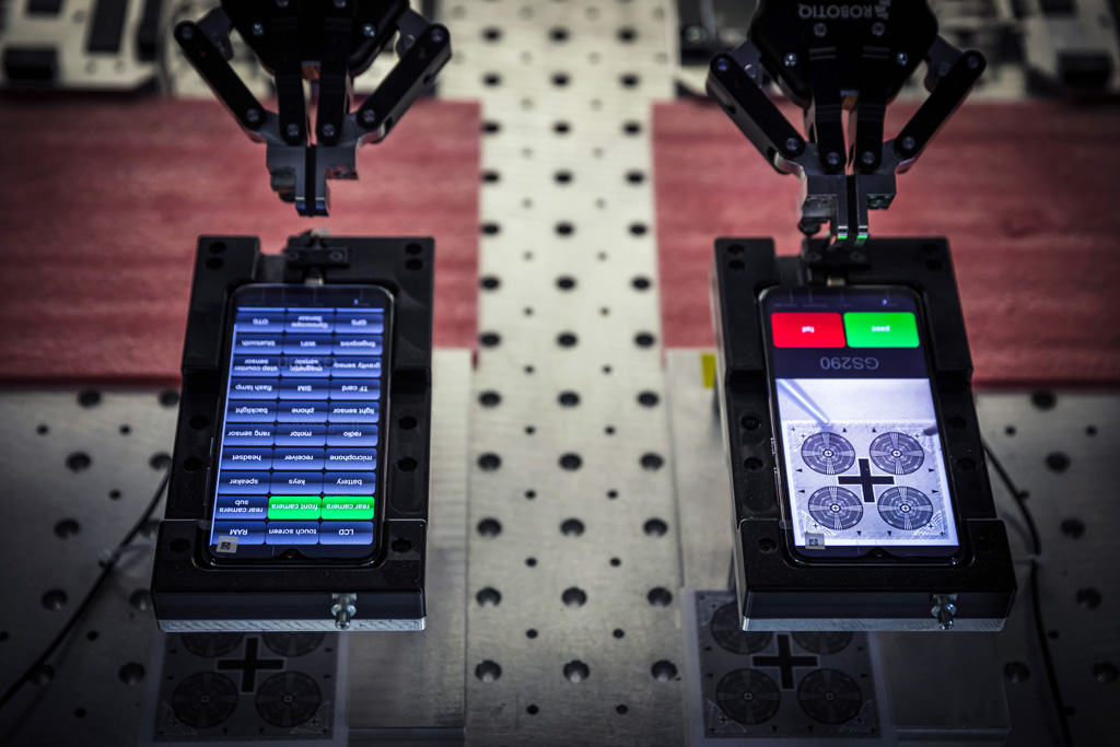 Urheberrechtlich geschuetzte Aufnahmen. Jede Verwendung ist honorarpflichtig und muss beim Urheber angezeigt werden!  [CREDIT: Lars Berg / WWW.LARSBERG.EU - Lars Berg, Von der Tinnenstrasse 13, 48145 Muenster, Germany, mobile +49 179 1379630, Bank: Commerzbank Mnster, IBAN: DE09 4008 0040 0600 9372 00 BIC: DRES DE FF 400, Finanzamt Muenster-Innenstadt, Steuernummer 337/5017/1774, USt-IdNr. DE247738150 - Verwendung nur gegen Namensnennung, Beleg und Honorar entsprechend aktueller MFMPreisliste zzgl. 7 Prozent MwSt - Bei der Verwendung ausserhalb journalistischer Berichterstattung (z.B. Werbung etc.) bitte vorher mit dem Autor Kontakt aufnehmen. Es wird grundsaetzlich keine Einholung von Persoenlichkeits-, Kunst- oder Markenrechten zugesichert, es sei denn, dies ist hier in der Bildbeschriftung ausdruecklich vermerkt. Die Einholung dieser Rechte obliegt dem Nutzer. Es gelten die unter WWW.LARSBERG.EU aufgefuehrten AGB. - NO MODEL RELEASE - ]