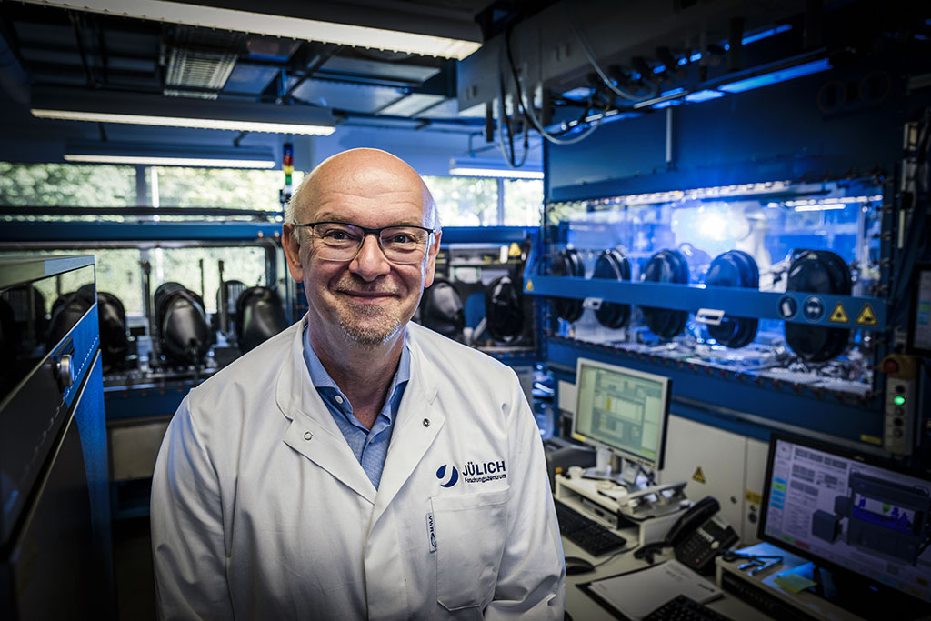 Urheberrechtlich geschuetzte Aufnahmen. Jede Verwendung ist honorarpflichtig und muss beim Urheber angezeigt werden!  [CREDIT: Lars Berg / WWW.LARSBERG.EU - Lars Berg, Von der Tinnenstrasse 13, 48145 Muenster, Germany, mobile +49 179 1379630, Bank: Commerzbank Mnster, IBAN: DE09 4008 0040 0600 9372 00 BIC: DRES DE FF 400, Finanzamt Muenster-Innenstadt, Steuernummer 337/5017/1774, USt-IdNr. DE247738150 - Verwendung nur gegen Namensnennung, Beleg und Honorar entsprechend aktueller MFMPreisliste zzgl. 7 Prozent MwSt - Bei der Verwendung ausserhalb journalistischer Berichterstattung (z.B. Werbung etc.) bitte vorher mit dem Autor Kontakt aufnehmen. Es wird grundsaetzlich keine Einholung von Persoenlichkeits-, Kunst- oder Markenrechten zugesichert, es sei denn, dies ist hier in der Bildbeschriftung ausdruecklich vermerkt. Die Einholung dieser Rechte obliegt dem Nutzer. Es gelten die unter WWW.LARSBERG.EU aufgefuehrten AGB. - NO MODEL RELEASE - ]