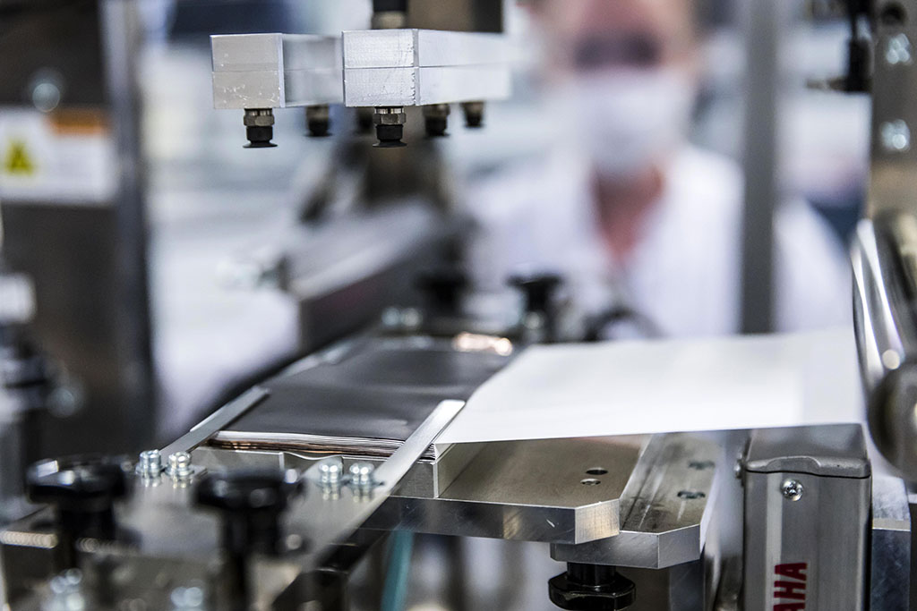 Urheberrechtlich geschuetzte Aufnahmen. Jede Verwendung ist honorarpflichtig und muss beim Urheber angezeigt werden!  [CREDIT: Lars Berg / WWW.LARSBERG.EU - Lars Berg, Von der Tinnenstrasse 13, 48145 Muenster, Germany, mobile +49 179 1379630, Bank: Commerzbank Mnster, IBAN: DE09 4008 0040 0600 9372 00 BIC: DRES DE FF 400, Finanzamt Muenster-Innenstadt, Steuernummer 337/5017/1774, USt-IdNr. DE247738150 - Verwendung nur gegen Namensnennung, Beleg und Honorar entsprechend aktueller MFMPreisliste zzgl. 7 Prozent MwSt - Bei der Verwendung ausserhalb journalistischer Berichterstattung (z.B. Werbung etc.) bitte vorher mit dem Autor Kontakt aufnehmen. Es wird grundsaetzlich keine Einholung von Persoenlichkeits-, Kunst- oder Markenrechten zugesichert, es sei denn, dies ist hier in der Bildbeschriftung ausdruecklich vermerkt. Die Einholung dieser Rechte obliegt dem Nutzer. Es gelten die unter WWW.LARSBERG.EU aufgefuehrten AGB. - NO MODEL RELEASE - ]