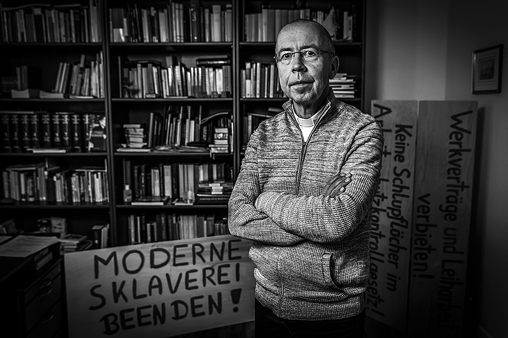 Urheberrechtlich geschuetzte Aufnahmen. Jede Verwendung ist honorarpflichtig und muss beim Urheber angezeigt werden!  [CREDIT: Lars Berg / WWW.LARSBERG.EU - Lars Berg, Von der Tinnenstrasse 13, 48145 Muenster, Germany, mobile +49 179 1379630, Bank: Commerzbank Mnster, IBAN: DE09 4008 0040 0600 9372 00 BIC: DRES DE FF 400, Finanzamt Muenster-Innenstadt, Steuernummer 337/5017/1774, USt-IdNr. DE247738150 - Verwendung nur gegen Namensnennung, Beleg und Honorar entsprechend aktueller MFMPreisliste zzgl. 7 Prozent MwSt - Bei der Verwendung ausserhalb journalistischer Berichterstattung (z.B. Werbung etc.) bitte vorher mit dem Autor Kontakt aufnehmen. Es wird grundsaetzlich keine Einholung von Persoenlichkeits-, Kunst- oder Markenrechten zugesichert, es sei denn, dies ist hier in der Bildbeschriftung ausdruecklich vermerkt. Die Einholung dieser Rechte obliegt dem Nutzer. Es gelten die unter WWW.LARSBERG.EU aufgefuehrten AGB. - NO MODEL RELEASE - ]