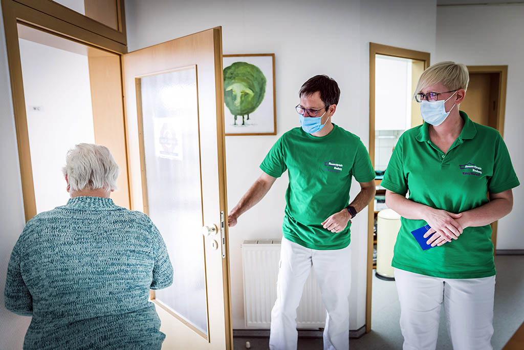 Urheberrechtlich geschuetzte Aufnahmen. Jede Verwendung ist honorarpflichtig und muss beim Urheber angezeigt werden!  [CREDIT: Lars Berg / WWW.LARSBERG.EU - Lars Berg, Von der Tinnenstrasse 13, 48145 Muenster, Germany, mobile +49 179 1379630, Bank: Commerzbank Mnster, IBAN: DE09 4008 0040 0600 9372 00 BIC: DRES DE FF 400, Finanzamt Muenster-Innenstadt, Steuernummer 337/5017/1774, USt-IdNr. DE247738150 - Verwendung nur gegen Namensnennung, Beleg und Honorar entsprechend aktueller MFMPreisliste zzgl. 7 Prozent MwSt - Bei der Verwendung ausserhalb journalistischer Berichterstattung (z.B. Werbung etc.) bitte vorher mit dem Autor Kontakt aufnehmen. Es wird grundsaetzlich keine Einholung von Persoenlichkeits-, Kunst- oder Markenrechten zugesichert, es sei denn, dies ist hier in der Bildbeschriftung ausdruecklich vermerkt. Die Einholung dieser Rechte obliegt dem Nutzer. Es gelten die unter WWW.LARSBERG.EU aufgefuehrten AGB. - NO MODEL RELEASE - ]