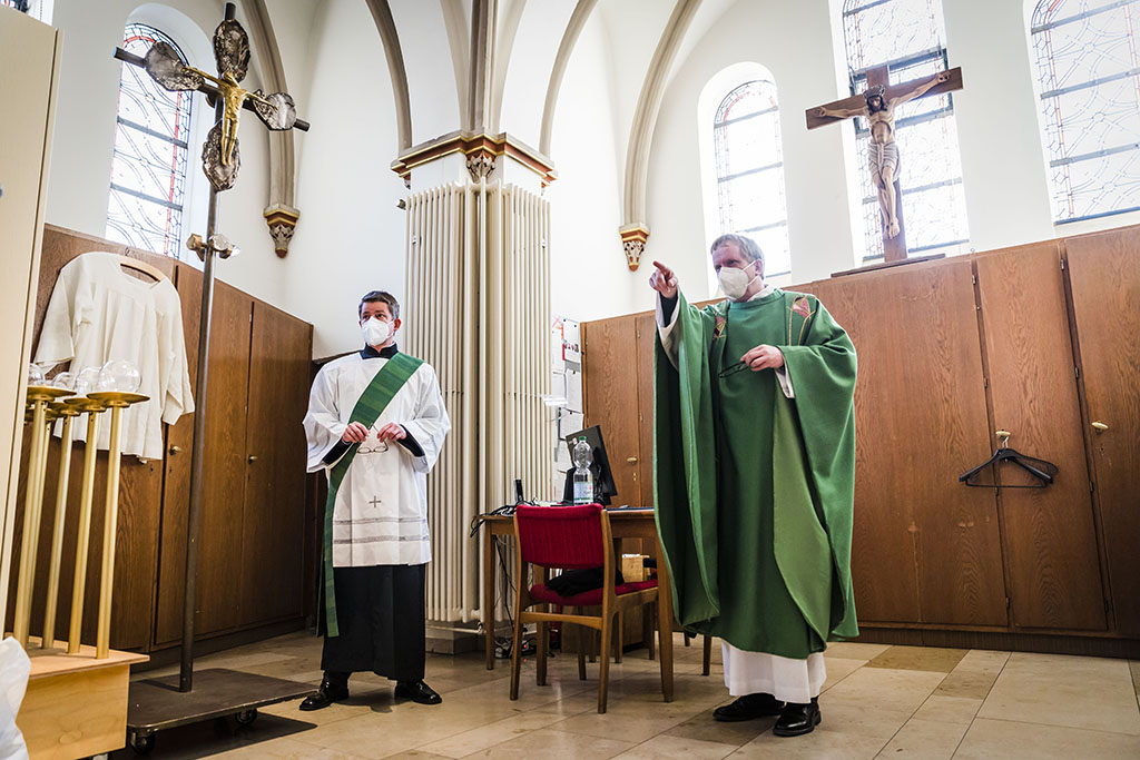 Urheberrechtlich geschuetzte Aufnahmen. Jede Verwendung ist honorarpflichtig und muss beim Urheber angezeigt werden!  [CREDIT: Lars Berg / WWW.LARSBERG.EU - Lars Berg, Von der Tinnenstrasse 13, 48145 Muenster, Germany, mobile +49 179 1379630, Bank: Commerzbank Mnster, IBAN: DE09 4008 0040 0600 9372 00 BIC: DRES DE FF 400, Finanzamt Muenster-Innenstadt, Steuernummer 337/5017/1774, USt-IdNr. DE247738150 - Verwendung nur gegen Namensnennung, Beleg und Honorar entsprechend aktueller MFMPreisliste zzgl. 7 Prozent MwSt - Bei der Verwendung ausserhalb journalistischer Berichterstattung (z.B. Werbung etc.) bitte vorher mit dem Autor Kontakt aufnehmen. Es wird grundsaetzlich keine Einholung von Persoenlichkeits-, Kunst- oder Markenrechten zugesichert, es sei denn, dies ist hier in der Bildbeschriftung ausdruecklich vermerkt. Die Einholung dieser Rechte obliegt dem Nutzer. Es gelten die unter WWW.LARSBERG.EU aufgefuehrten AGB. - NO MODEL RELEASE - ]