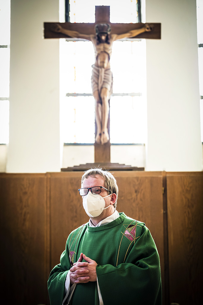 Urheberrechtlich geschuetzte Aufnahmen. Jede Verwendung ist honorarpflichtig und muss beim Urheber angezeigt werden!  [CREDIT: Lars Berg / WWW.LARSBERG.EU - Lars Berg, Von der Tinnenstrasse 13, 48145 Muenster, Germany, mobile +49 179 1379630, Bank: Commerzbank Mnster, IBAN: DE09 4008 0040 0600 9372 00 BIC: DRES DE FF 400, Finanzamt Muenster-Innenstadt, Steuernummer 337/5017/1774, USt-IdNr. DE247738150 - Verwendung nur gegen Namensnennung, Beleg und Honorar entsprechend aktueller MFMPreisliste zzgl. 7 Prozent MwSt - Bei der Verwendung ausserhalb journalistischer Berichterstattung (z.B. Werbung etc.) bitte vorher mit dem Autor Kontakt aufnehmen. Es wird grundsaetzlich keine Einholung von Persoenlichkeits-, Kunst- oder Markenrechten zugesichert, es sei denn, dies ist hier in der Bildbeschriftung ausdruecklich vermerkt. Die Einholung dieser Rechte obliegt dem Nutzer. Es gelten die unter WWW.LARSBERG.EU aufgefuehrten AGB. - NO MODEL RELEASE - ]