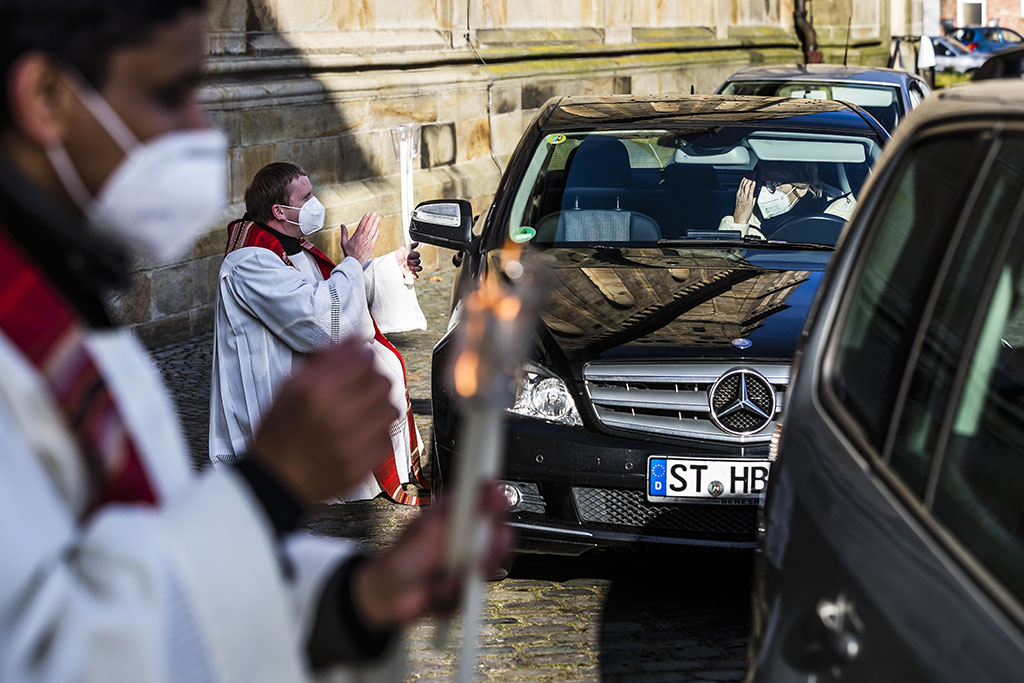 Urheberrechtlich geschuetzte Aufnahmen. Jede Verwendung ist honorarpflichtig und muss beim Urheber angezeigt werden!  [CREDIT: Lars Berg / WWW.LARSBERG.EU - Lars Berg, Von der Tinnenstrasse 13, 48145 Muenster, Germany, mobile +49 179 1379630, Bank: Commerzbank Mnster, IBAN: DE09 4008 0040 0600 9372 00 BIC: DRES DE FF 400, Finanzamt Muenster-Innenstadt, Steuernummer 337/5017/1774, USt-IdNr. DE247738150 - Verwendung nur gegen Namensnennung, Beleg und Honorar entsprechend aktueller MFMPreisliste zzgl. 7 Prozent MwSt - Bei der Verwendung ausserhalb journalistischer Berichterstattung (z.B. Werbung etc.) bitte vorher mit dem Autor Kontakt aufnehmen. Es wird grundsaetzlich keine Einholung von Persoenlichkeits-, Kunst- oder Markenrechten zugesichert, es sei denn, dies ist hier in der Bildbeschriftung ausdruecklich vermerkt. Die Einholung dieser Rechte obliegt dem Nutzer. Es gelten die unter WWW.LARSBERG.EU aufgefuehrten AGB. - NO MODEL RELEASE - ]