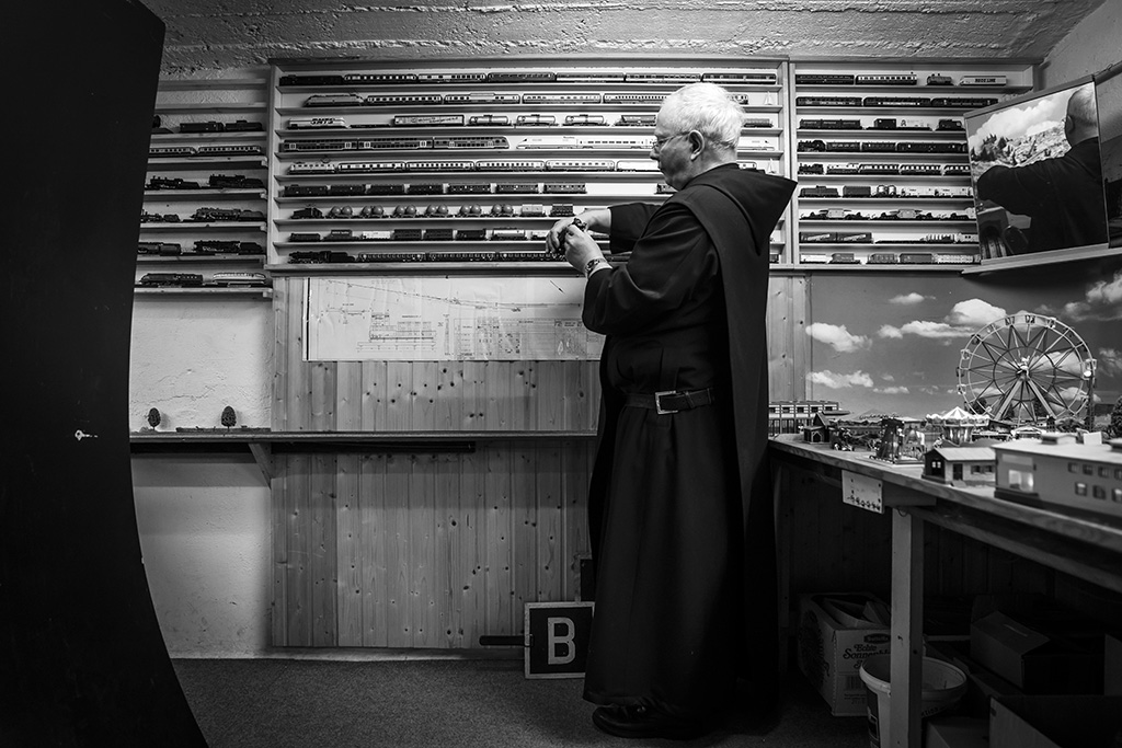 Urheberrechtlich geschuetzte Aufnahmen. Jede Verwendung ist honorarpflichtig und muss beim Urheber angezeigt werden!  [CREDIT: Lars Berg / WWW.LARSBERG.EU - Lars Berg, Von der Tinnenstrasse 13, 48145 Muenster, Germany, mobile +49 179 1379630, Bank: Commerzbank Mnster, IBAN: DE09 4008 0040 0600 9372 00 BIC: DRES DE FF 400, Finanzamt Muenster-Innenstadt, Steuernummer 337/5017/1774, USt-IdNr. DE247738150 - Verwendung nur gegen Namensnennung, Beleg und Honorar entsprechend aktueller MFMPreisliste zzgl. 7 Prozent MwSt - Bei der Verwendung ausserhalb journalistischer Berichterstattung (z.B. Werbung etc.) bitte vorher mit dem Autor Kontakt aufnehmen. Es wird grundsaetzlich keine Einholung von Persoenlichkeits-, Kunst- oder Markenrechten zugesichert, es sei denn, dies ist hier in der Bildbeschriftung ausdruecklich vermerkt. Die Einholung dieser Rechte obliegt dem Nutzer. Es gelten die unter WWW.LARSBERG.EU aufgefuehrten AGB. - NO MODEL RELEASE - ]