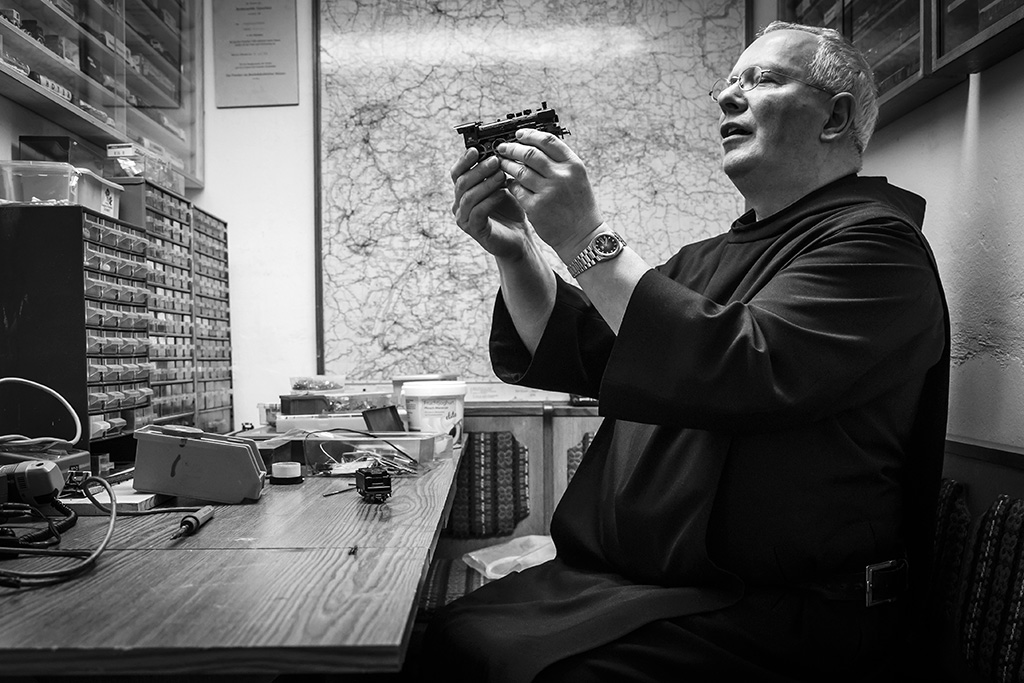 Urheberrechtlich geschuetzte Aufnahmen. Jede Verwendung ist honorarpflichtig und muss beim Urheber angezeigt werden!  [CREDIT: Lars Berg / WWW.LARSBERG.EU - Lars Berg, Von der Tinnenstrasse 13, 48145 Muenster, Germany, mobile +49 179 1379630, Bank: Commerzbank Mnster, IBAN: DE09 4008 0040 0600 9372 00 BIC: DRES DE FF 400, Finanzamt Muenster-Innenstadt, Steuernummer 337/5017/1774, USt-IdNr. DE247738150 - Verwendung nur gegen Namensnennung, Beleg und Honorar entsprechend aktueller MFMPreisliste zzgl. 7 Prozent MwSt - Bei der Verwendung ausserhalb journalistischer Berichterstattung (z.B. Werbung etc.) bitte vorher mit dem Autor Kontakt aufnehmen. Es wird grundsaetzlich keine Einholung von Persoenlichkeits-, Kunst- oder Markenrechten zugesichert, es sei denn, dies ist hier in der Bildbeschriftung ausdruecklich vermerkt. Die Einholung dieser Rechte obliegt dem Nutzer. Es gelten die unter WWW.LARSBERG.EU aufgefuehrten AGB. - NO MODEL RELEASE - ]