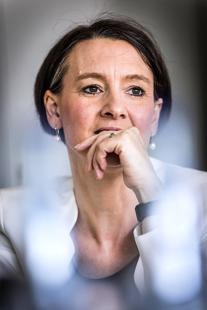 Urheberrechtlich geschuetzte Aufnahmen. Jede Verwendung ist honorarpflichtig und muss beim Urheber angezeigt werden!  [CREDIT: Lars Berg / WWW.LARSBERG.EU - Lars Berg, Von der Tinnenstrasse 13, 48145 Muenster, Germany, mobile +49 179 1379630, Bank: Commerzbank Mnster, IBAN: DE09 4008 0040 0600 9372 00 BIC: DRES DE FF 400, Finanzamt Muenster-Innenstadt, Steuernummer 337/5017/1774, USt-IdNr. DE247738150 - Verwendung nur gegen Namensnennung, Beleg und Honorar entsprechend aktueller MFMPreisliste zzgl. 7 Prozent MwSt - Bei der Verwendung ausserhalb journalistischer Berichterstattung (z.B. Werbung etc.) bitte vorher mit dem Autor Kontakt aufnehmen. Es wird grundsaetzlich keine Einholung von Persoenlichkeits-, Kunst- oder Markenrechten zugesichert, es sei denn, dies ist hier in der Bildbeschriftung ausdruecklich vermerkt. Die Einholung dieser Rechte obliegt dem Nutzer. Es gelten die unter WWW.LARSBERG.EU aufgefuehrten AGB. - NO MODEL RELEASE - ]