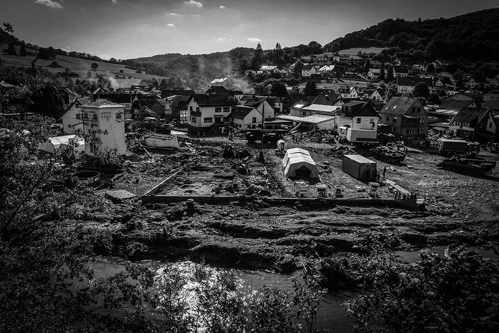 Urheberrechtlich geschuetzte Aufnahmen. Jede Verwendung ist honorarpflichtig und muss beim Urheber angezeigt werden!  [CREDIT: Lars Berg / WWW.LARSBERG.EU - Lars Berg, Von der Tinnenstrasse 13, 48145 Muenster, Germany, mobile +49 179 1379630, Bank: Commerzbank Mnster, IBAN: DE09 4008 0040 0600 9372 00 BIC: DRES DE FF 400, Finanzamt Muenster-Innenstadt, Steuernummer 337/5017/1774, USt-IdNr. DE247738150 - Verwendung nur gegen Namensnennung, Beleg und Honorar entsprechend aktueller MFMPreisliste zzgl. 7 Prozent MwSt - Bei der Verwendung ausserhalb journalistischer Berichterstattung (z.B. Werbung etc.) bitte vorher mit dem Autor Kontakt aufnehmen. Es wird grundsaetzlich keine Einholung von Persoenlichkeits-, Kunst- oder Markenrechten zugesichert, es sei denn, dies ist hier in der Bildbeschriftung ausdruecklich vermerkt. Die Einholung dieser Rechte obliegt dem Nutzer. Es gelten die unter WWW.LARSBERG.EU aufgefuehrten AGB. - NO MODEL RELEASE - ]