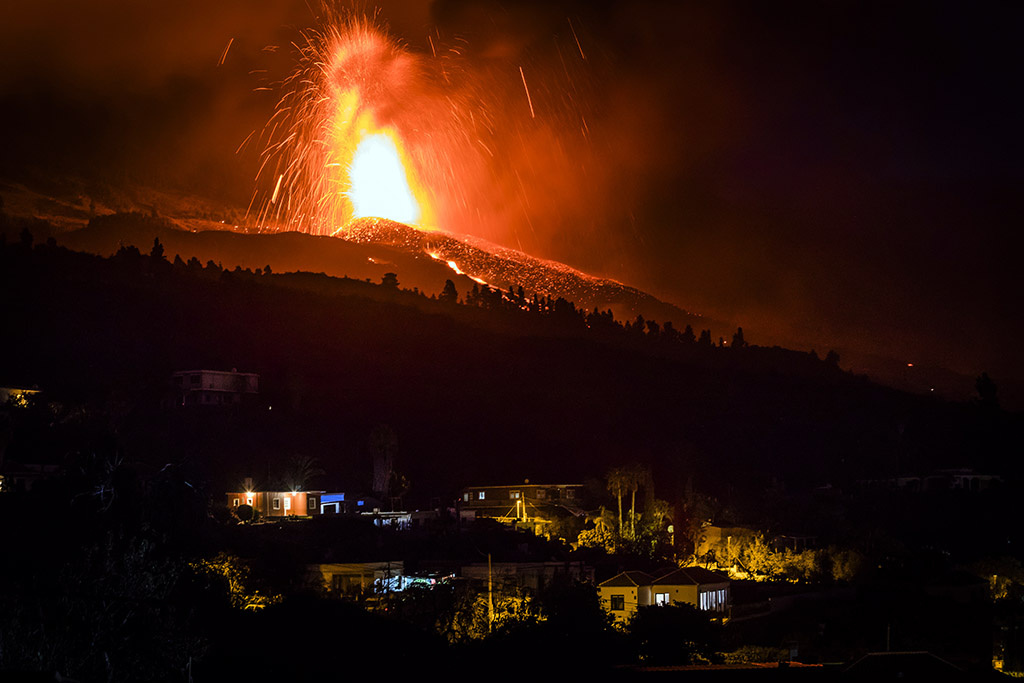 Urheberrechtlich geschuetzte Aufnahmen. Jede Verwendung ist honorarpflichtig und muss beim Urheber angezeigt werden!  [CREDIT: Lars Berg / WWW.LARSBERG.EU - Lars Berg, Von der Tinnenstrasse 13, 48145 Muenster, Germany, mobile +49 179 1379630, Bank: Commerzbank Mnster, IBAN: DE09 4008 0040 0600 9372 00 BIC: DRES DE FF 400, Finanzamt Muenster-Innenstadt, Steuernummer 337/5017/1774, USt-IdNr. DE247738150 - Verwendung nur gegen Namensnennung, Beleg und Honorar entsprechend aktueller MFMPreisliste zzgl. 7 Prozent MwSt - Bei der Verwendung ausserhalb journalistischer Berichterstattung (z.B. Werbung etc.) bitte vorher mit dem Autor Kontakt aufnehmen. Es wird grundsaetzlich keine Einholung von Persoenlichkeits-, Kunst- oder Markenrechten zugesichert, es sei denn, dies ist hier in der Bildbeschriftung ausdruecklich vermerkt. Die Einholung dieser Rechte obliegt dem Nutzer. Es gelten die unter WWW.LARSBERG.EU aufgefuehrten AGB. - NO MODEL RELEASE - ]