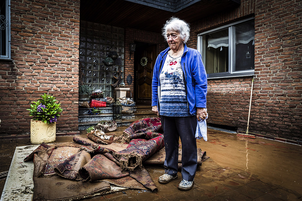 Urheberrechtlich geschuetzte Aufnahmen. Jede Verwendung ist honorarpflichtig und muss beim Urheber angezeigt werden!  [CREDIT: Lars Berg / WWW.LARSBERG.EU - Lars Berg, Von der Tinnenstrasse 13, 48145 Muenster, Germany, mobile +49 179 1379630, Bank: Commerzbank Mnster, IBAN: DE09 4008 0040 0600 9372 00 BIC: DRES DE FF 400, Finanzamt Muenster-Innenstadt, Steuernummer 337/5017/1774, USt-IdNr. DE247738150 - Verwendung nur gegen Namensnennung, Beleg und Honorar entsprechend aktueller MFMPreisliste zzgl. 7 Prozent MwSt - Bei der Verwendung ausserhalb journalistischer Berichterstattung (z.B. Werbung etc.) bitte vorher mit dem Autor Kontakt aufnehmen. Es wird grundsaetzlich keine Einholung von Persoenlichkeits-, Kunst- oder Markenrechten zugesichert, es sei denn, dies ist hier in der Bildbeschriftung ausdruecklich vermerkt. Die Einholung dieser Rechte obliegt dem Nutzer. Es gelten die unter WWW.LARSBERG.EU aufgefuehrten AGB. - NO MODEL RELEASE - ]
