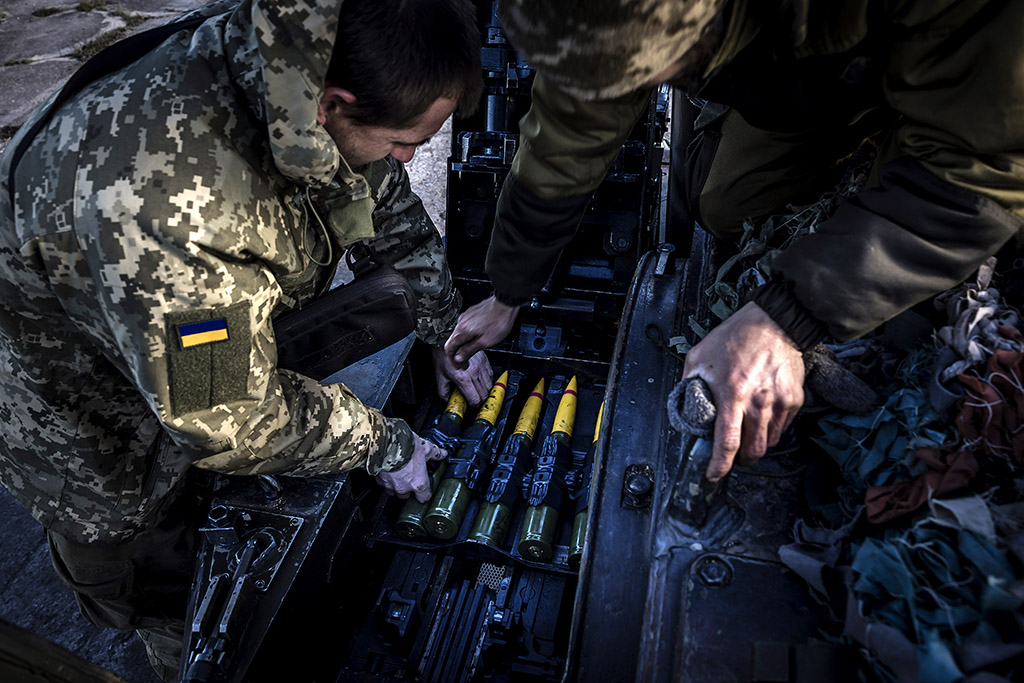 Urheberrechtlich geschuetzte Aufnahmen. Jede Verwendung ist honorarpflichtig und muss beim Urheber angezeigt werden!  [CREDIT: Lars Berg / WWW.LARSBERG.EU - Lars Berg, Von der Tinnenstrasse 13, 48145 Muenster, Germany, mobile +49 179 1379630, Bank: Commerzbank Mnster, IBAN: DE09 4008 0040 0600 9372 00 BIC: DRES DE FF 400, Finanzamt Muenster-Innenstadt, Steuernummer 337/5017/1774, USt-IdNr. DE247738150 - Verwendung nur gegen Namensnennung, Beleg und Honorar entsprechend aktueller MFMPreisliste zzgl. 7 Prozent MwSt - Bei der Verwendung ausserhalb journalistischer Berichterstattung (z.B. Werbung etc.) bitte vorher mit dem Autor Kontakt aufnehmen. Es wird grundsaetzlich keine Einholung von Persoenlichkeits-, Kunst- oder Markenrechten zugesichert, es sei denn, dies ist hier in der Bildbeschriftung ausdruecklich vermerkt. Die Einholung dieser Rechte obliegt dem Nutzer. Es gelten die unter WWW.LARSBERG.EU aufgefuehrten AGB. - NO MODEL RELEASE - ]