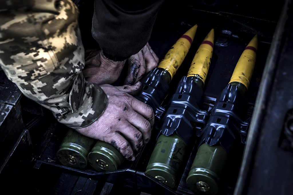 Urheberrechtlich geschuetzte Aufnahmen. Jede Verwendung ist honorarpflichtig und muss beim Urheber angezeigt werden!  [CREDIT: Lars Berg / WWW.LARSBERG.EU - Lars Berg, Von der Tinnenstrasse 13, 48145 Muenster, Germany, mobile +49 179 1379630, Bank: Commerzbank Mnster, IBAN: DE09 4008 0040 0600 9372 00 BIC: DRES DE FF 400, Finanzamt Muenster-Innenstadt, Steuernummer 337/5017/1774, USt-IdNr. DE247738150 - Verwendung nur gegen Namensnennung, Beleg und Honorar entsprechend aktueller MFMPreisliste zzgl. 7 Prozent MwSt - Bei der Verwendung ausserhalb journalistischer Berichterstattung (z.B. Werbung etc.) bitte vorher mit dem Autor Kontakt aufnehmen. Es wird grundsaetzlich keine Einholung von Persoenlichkeits-, Kunst- oder Markenrechten zugesichert, es sei denn, dies ist hier in der Bildbeschriftung ausdruecklich vermerkt. Die Einholung dieser Rechte obliegt dem Nutzer. Es gelten die unter WWW.LARSBERG.EU aufgefuehrten AGB. - NO MODEL RELEASE - ]