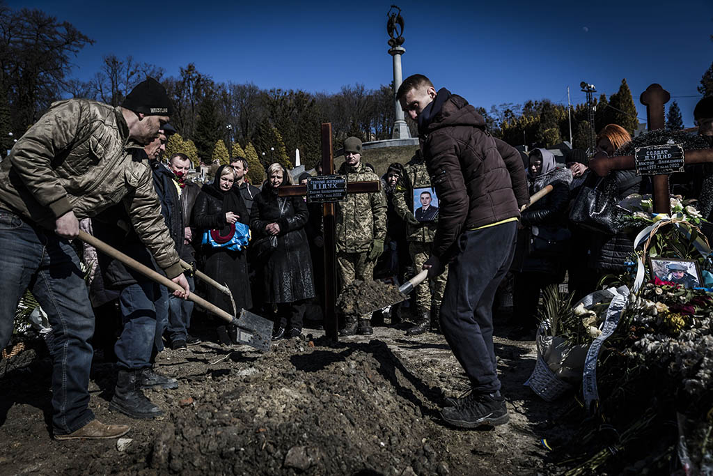 Urheberrechtlich geschuetzte Aufnahmen. Jede Verwendung ist honorarpflichtig und muss beim Urheber angezeigt werden!  [CREDIT: Lars Berg / WWW.LARSBERG.EU - Lars Berg, Von der Tinnenstrasse 13, 48145 Muenster, Germany, mobile +49 179 1379630, Bank: Commerzbank Mnster, IBAN: DE09 4008 0040 0600 9372 00 BIC: DRES DE FF 400, Finanzamt Muenster-Innenstadt, Steuernummer 337/5017/1774, USt-IdNr. DE247738150 - Verwendung nur gegen Namensnennung, Beleg und Honorar entsprechend aktueller MFMPreisliste zzgl. 7 Prozent MwSt - Bei der Verwendung ausserhalb journalistischer Berichterstattung (z.B. Werbung etc.) bitte vorher mit dem Autor Kontakt aufnehmen. Es wird grundsaetzlich keine Einholung von Persoenlichkeits-, Kunst- oder Markenrechten zugesichert, es sei denn, dies ist hier in der Bildbeschriftung ausdruecklich vermerkt. Die Einholung dieser Rechte obliegt dem Nutzer. Es gelten die unter WWW.LARSBERG.EU aufgefuehrten AGB. - NO MODEL RELEASE - ]