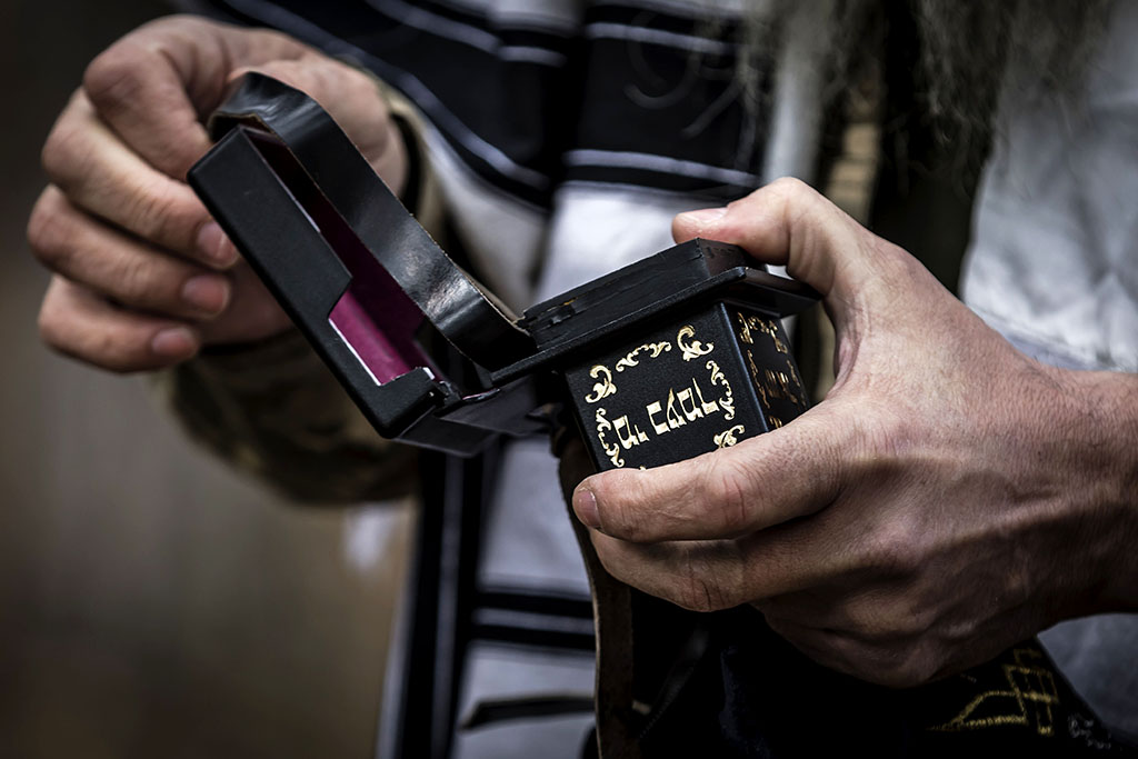 Urheberrechtlich geschuetzte Aufnahmen. Jede Verwendung ist honorarpflichtig und muss beim Urheber angezeigt werden!  [CREDIT: Lars Berg / WWW.LARSBERG.EU - Lars Berg, Von der Tinnenstrasse 13, 48145 Muenster, Germany, mobile +49 179 1379630, Bank: Commerzbank Mnster, IBAN: DE09 4008 0040 0600 9372 00 BIC: DRES DE FF 400, Finanzamt Muenster-Innenstadt, Steuernummer 337/5017/1774, USt-IdNr. DE247738150 - Verwendung nur gegen Namensnennung, Beleg und Honorar entsprechend aktueller MFMPreisliste zzgl. 7 Prozent MwSt - Bei der Verwendung ausserhalb journalistischer Berichterstattung (z.B. Werbung etc.) bitte vorher mit dem Autor Kontakt aufnehmen. Es wird grundsaetzlich keine Einholung von Persoenlichkeits-, Kunst- oder Markenrechten zugesichert, es sei denn, dies ist hier in der Bildbeschriftung ausdruecklich vermerkt. Die Einholung dieser Rechte obliegt dem Nutzer. Es gelten die unter WWW.LARSBERG.EU aufgefuehrten AGB. - NO MODEL RELEASE - ]