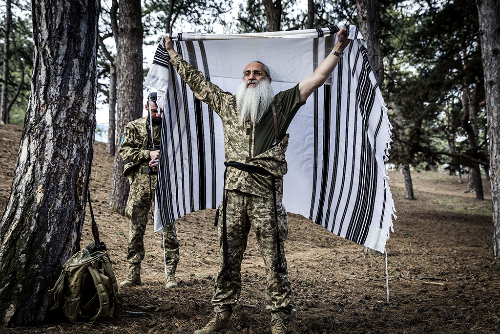 Urheberrechtlich geschuetzte Aufnahmen. Jede Verwendung ist honorarpflichtig und muss beim Urheber angezeigt werden!  [CREDIT: Lars Berg / WWW.LARSBERG.EU - Lars Berg, Von der Tinnenstrasse 13, 48145 Muenster, Germany, mobile +49 179 1379630, Bank: Commerzbank Mnster, IBAN: DE09 4008 0040 0600 9372 00 BIC: DRES DE FF 400, Finanzamt Muenster-Innenstadt, Steuernummer 337/5017/1774, USt-IdNr. DE247738150 - Verwendung nur gegen Namensnennung, Beleg und Honorar entsprechend aktueller MFMPreisliste zzgl. 7 Prozent MwSt - Bei der Verwendung ausserhalb journalistischer Berichterstattung (z.B. Werbung etc.) bitte vorher mit dem Autor Kontakt aufnehmen. Es wird grundsaetzlich keine Einholung von Persoenlichkeits-, Kunst- oder Markenrechten zugesichert, es sei denn, dies ist hier in der Bildbeschriftung ausdruecklich vermerkt. Die Einholung dieser Rechte obliegt dem Nutzer. Es gelten die unter WWW.LARSBERG.EU aufgefuehrten AGB. - NO MODEL RELEASE - ]