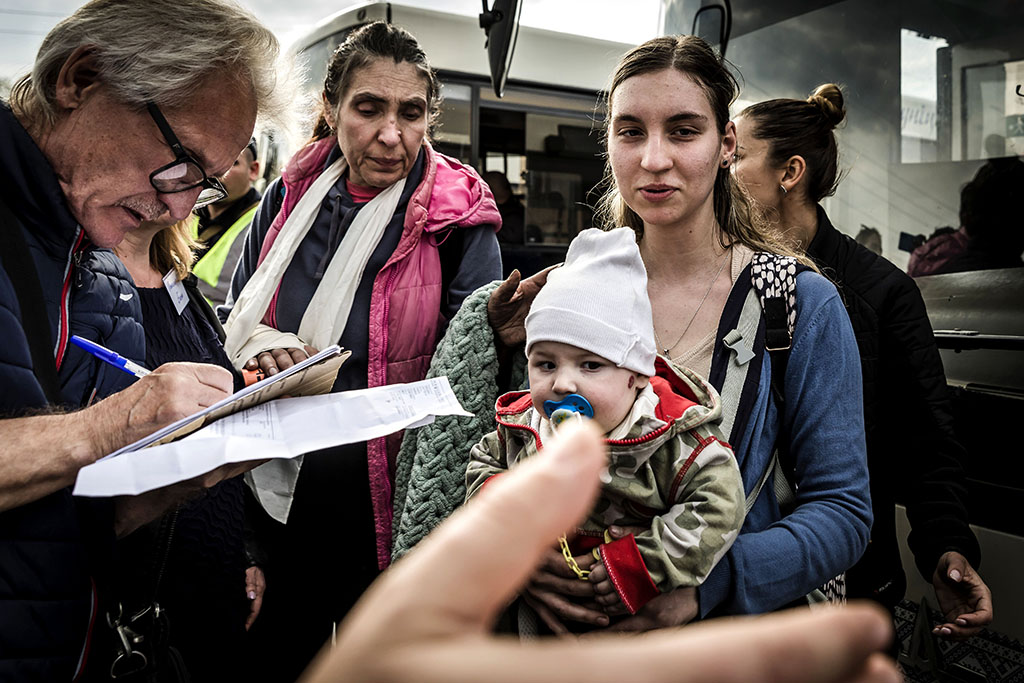Urheberrechtlich geschuetzte Aufnahmen. Jede Verwendung ist honorarpflichtig und muss beim Urheber angezeigt werden!  [CREDIT: Lars Berg / WWW.LARSBERG.EU - Lars Berg, Von der Tinnenstrasse 13, 48145 Muenster, Germany, mobile +49 179 1379630, Bank: Commerzbank Mnster, IBAN: DE09 4008 0040 0600 9372 00 BIC: DRES DE FF 400, Finanzamt Muenster-Innenstadt, Steuernummer 337/5017/1774, USt-IdNr. DE247738150 - Verwendung nur gegen Namensnennung, Beleg und Honorar entsprechend aktueller MFMPreisliste zzgl. 7 Prozent MwSt - Bei der Verwendung ausserhalb journalistischer Berichterstattung (z.B. Werbung etc.) bitte vorher mit dem Autor Kontakt aufnehmen. Es wird grundsaetzlich keine Einholung von Persoenlichkeits-, Kunst- oder Markenrechten zugesichert, es sei denn, dies ist hier in der Bildbeschriftung ausdruecklich vermerkt. Die Einholung dieser Rechte obliegt dem Nutzer. Es gelten die unter WWW.LARSBERG.EU aufgefuehrten AGB. - NO MODEL RELEASE - ]