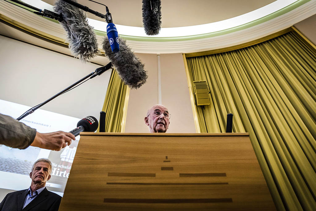 Urheberrechtlich geschuetzte Aufnahmen. Jede Verwendung ist honorarpflichtig und muss beim Urheber angezeigt werden!  [CREDIT: Lars Berg / WWW.LARSBERG.EU - Lars Berg, Von der Tinnenstrasse 13, 48145 Muenster, Germany, mobile +49 179 1379630, Bank: Commerzbank Mnster, IBAN: DE09 4008 0040 0600 9372 00 BIC: DRES DE FF 400, Finanzamt Muenster-Innenstadt, Steuernummer 337/5017/1774, USt-IdNr. DE247738150 - Verwendung nur gegen Namensnennung, Beleg und Honorar entsprechend aktueller MFMPreisliste zzgl. 7 Prozent MwSt - Bei der Verwendung ausserhalb journalistischer Berichterstattung (z.B. Werbung etc.) bitte vorher mit dem Autor Kontakt aufnehmen. Es wird grundsaetzlich keine Einholung von Persoenlichkeits-, Kunst- oder Markenrechten zugesichert, es sei denn, dies ist hier in der Bildbeschriftung ausdruecklich vermerkt. Die Einholung dieser Rechte obliegt dem Nutzer. Es gelten die unter WWW.LARSBERG.EU aufgefuehrten AGB. - NO MODEL RELEASE - ]