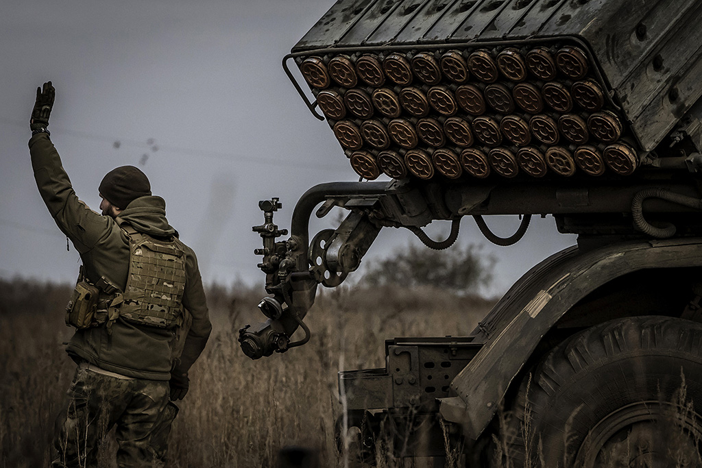 Urheberrechtlich geschuetzte Aufnahmen. Jede Verwendung ist honorarpflichtig und muss beim Urheber angezeigt werden!  [CREDIT: Lars Berg / WWW.LARSBERG.EU - Lars Berg, Von der Tinnenstrasse 13, 48145 Muenster, Germany, mobile +49 179 1379630, Bank: Commerzbank Mnster, IBAN: DE09 4008 0040 0600 9372 00 BIC: DRES DE FF 400, Finanzamt Muenster-Innenstadt, Steuernummer 337/5017/1774, USt-IdNr. DE247738150 - Verwendung nur gegen Namensnennung, Beleg und Honorar entsprechend aktueller MFMPreisliste zzgl. 7 Prozent MwSt - Bei der Verwendung ausserhalb journalistischer Berichterstattung (z.B. Werbung etc.) bitte vorher mit dem Autor Kontakt aufnehmen. Es wird grundsaetzlich keine Einholung von Persoenlichkeits-, Kunst- oder Markenrechten zugesichert, es sei denn, dies ist hier in der Bildbeschriftung ausdruecklich vermerkt. Die Einholung dieser Rechte obliegt dem Nutzer. Es gelten die unter WWW.LARSBERG.EU aufgefuehrten AGB. - NO MODEL RELEASE - ]