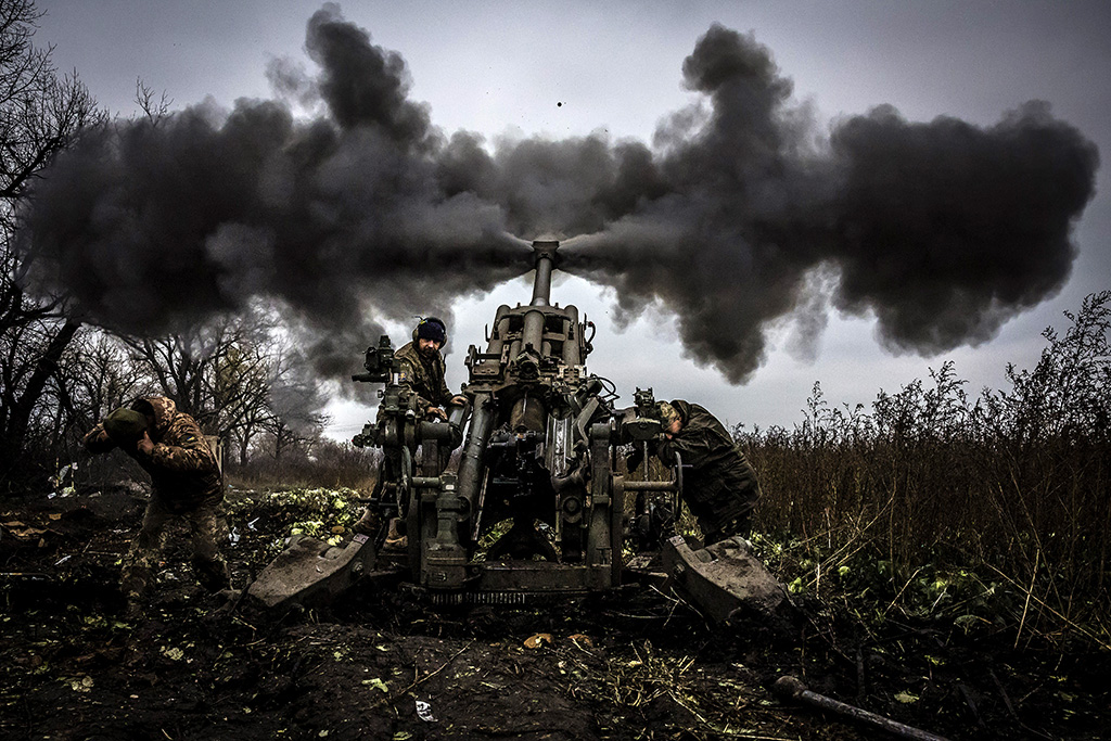 Urheberrechtlich geschuetzte Aufnahmen. Jede Verwendung ist honorarpflichtig und muss beim Urheber angezeigt werden!  [CREDIT: Lars Berg / WWW.LARSBERG.EU - Lars Berg, Von der Tinnenstrasse 13, 48145 Muenster, Germany, mobile +49 179 1379630, Bank: Commerzbank Mnster, IBAN: DE09 4008 0040 0600 9372 00 BIC: DRES DE FF 400, Finanzamt Muenster-Innenstadt, Steuernummer 337/5017/1774, USt-IdNr. DE247738150 - Verwendung nur gegen Namensnennung, Beleg und Honorar entsprechend aktueller MFMPreisliste zzgl. 7 Prozent MwSt - Bei der Verwendung ausserhalb journalistischer Berichterstattung (z.B. Werbung etc.) bitte vorher mit dem Autor Kontakt aufnehmen. Es wird grundsaetzlich keine Einholung von Persoenlichkeits-, Kunst- oder Markenrechten zugesichert, es sei denn, dies ist hier in der Bildbeschriftung ausdruecklich vermerkt. Die Einholung dieser Rechte obliegt dem Nutzer. Es gelten die unter WWW.LARSBERG.EU aufgefuehrten AGB. - NO MODEL RELEASE - ]