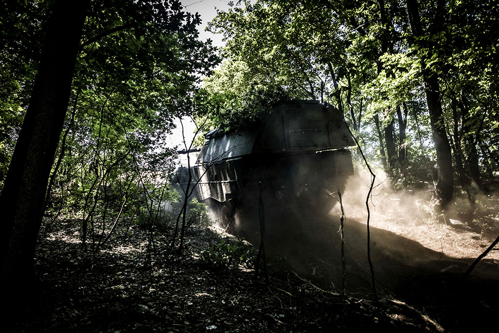 Urheberrechtlich geschuetzte Aufnahmen. Jede Verwendung ist honorarpflichtig und muss beim Urheber angezeigt werden!  [CREDIT: Lars Berg / WWW.LARSBERG.EU - Lars Berg, Von der Tinnenstrasse 13, 48145 Muenster, Germany, mobile +49 179 1379630, Bank: Commerzbank Mnster, IBAN: DE09 4008 0040 0600 9372 00 BIC: DRES DE FF 400, Finanzamt Muenster-Innenstadt, Steuernummer 337/5017/1774, USt-IdNr. DE247738150 - Verwendung nur gegen Namensnennung, Beleg und Honorar entsprechend aktueller MFMPreisliste zzgl. 7 Prozent MwSt - Bei der Verwendung ausserhalb journalistischer Berichterstattung (z.B. Werbung etc.) bitte vorher mit dem Autor Kontakt aufnehmen. Es wird grundsaetzlich keine Einholung von Persoenlichkeits-, Kunst- oder Markenrechten zugesichert, es sei denn, dies ist hier in der Bildbeschriftung ausdruecklich vermerkt. Die Einholung dieser Rechte obliegt dem Nutzer. Es gelten die unter WWW.LARSBERG.EU aufgefuehrten AGB. - NO MODEL RELEASE - ]