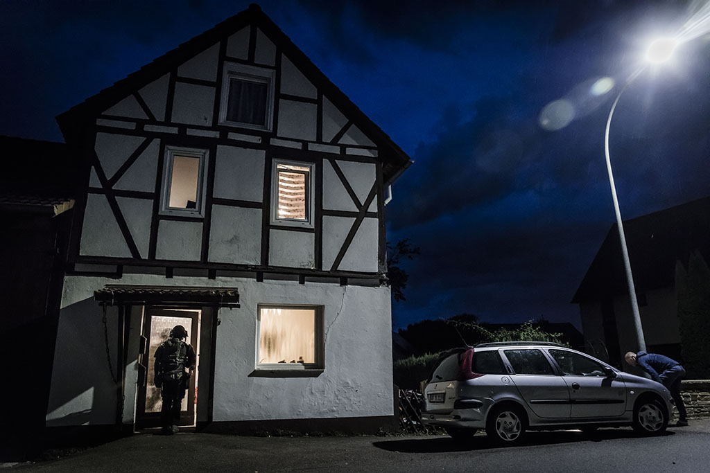Urheberrechtlich geschuetzte Aufnahmen. Jede Verwendung ist honorarpflichtig und muss beim Urheber angezeigt werden!  [CREDIT: Lars Berg / WWW.LARSBERG.EU - Lars Berg, Von der Tinnenstrasse 13, 48145 Muenster, Germany, mobile +49 179 1379630, Bank: Commerzbank Mnster, IBAN: DE09 4008 0040 0600 9372 00 BIC: DRES DE FF 400, Finanzamt Muenster-Innenstadt, Steuernummer 337/5017/1774, USt-IdNr. DE247738150 - Verwendung nur gegen Namensnennung, Beleg und Honorar entsprechend aktueller MFMPreisliste zzgl. 7 Prozent MwSt - Bei der Verwendung ausserhalb journalistischer Berichterstattung (z.B. Werbung etc.) bitte vorher mit dem Autor Kontakt aufnehmen. Es wird grundsaetzlich keine Einholung von Persoenlichkeits-, Kunst- oder Markenrechten zugesichert, es sei denn, dies ist hier in der Bildbeschriftung ausdruecklich vermerkt. Die Einholung dieser Rechte obliegt dem Nutzer. Es gelten die unter WWW.LARSBERG.EU aufgefuehrten AGB. - NO MODEL RELEASE - ]