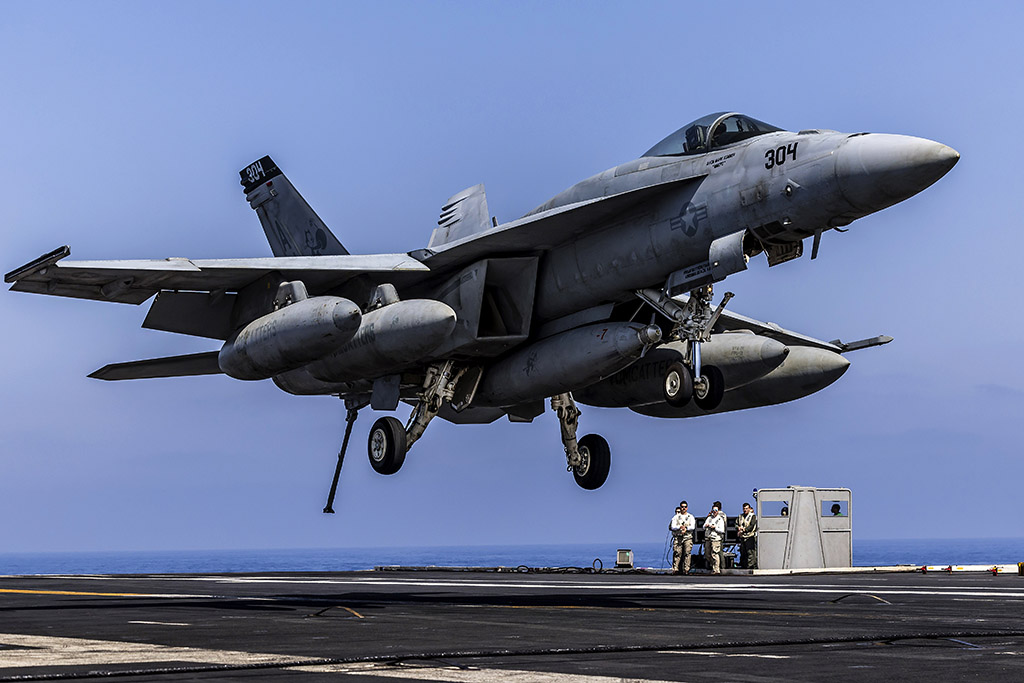 Urheberrechtlich geschuetzte Aufnahmen. Jede Verwendung ist honorarpflichtig und muss beim Urheber angezeigt werden!

[CREDIT: Lars Berg / WWW.LARSBERG.EU - Lars Berg, Von der Tinnenstrasse 13, 48145 Muenster, Germany, mobile +49 179 1379630, Bank: Commerzbank Mnster, IBAN: DE09 4008 0040 0600 9372 00 BIC: DRES DE FF 400, Finanzamt Muenster-Innenstadt, Steuernummer 337/5017/1774, USt-IdNr. DE247738150 - Verwendung nur gegen Namensnennung, Beleg und Honorar entsprechend aktueller MFMPreisliste zzgl. 7 Prozent MwSt - Bei der Verwendung ausserhalb journalistischer Berichterstattung (z.B. Werbung etc.) bitte vorher mit dem Autor Kontakt aufnehmen. Es wird grundsaetzlich keine Einholung von Persoenlichkeits-, Kunst- oder Markenrechten zugesichert, es sei denn, dies ist hier in der Bildbeschriftung ausdruecklich vermerkt. Die Einholung dieser Rechte obliegt dem Nutzer. Es gelten die unter WWW.LARSBERG.EU aufgefuehrten AGB. - NO MODEL RELEASE - ]