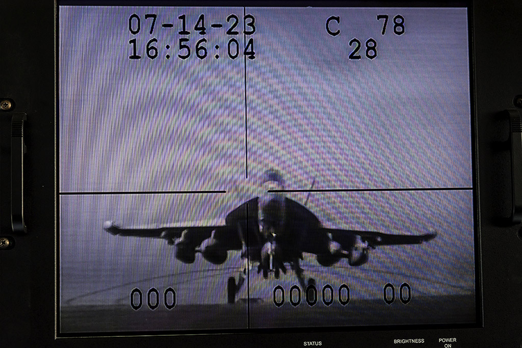 Urheberrechtlich geschuetzte Aufnahmen. Jede Verwendung ist honorarpflichtig und muss beim Urheber angezeigt werden!

[CREDIT: Lars Berg / WWW.LARSBERG.EU - Lars Berg, Von der Tinnenstrasse 13, 48145 Muenster, Germany, mobile +49 179 1379630, Bank: Commerzbank Mnster, IBAN: DE09 4008 0040 0600 9372 00 BIC: DRES DE FF 400, Finanzamt Muenster-Innenstadt, Steuernummer 337/5017/1774, USt-IdNr. DE247738150 - Verwendung nur gegen Namensnennung, Beleg und Honorar entsprechend aktueller MFMPreisliste zzgl. 7 Prozent MwSt - Bei der Verwendung ausserhalb journalistischer Berichterstattung (z.B. Werbung etc.) bitte vorher mit dem Autor Kontakt aufnehmen. Es wird grundsaetzlich keine Einholung von Persoenlichkeits-, Kunst- oder Markenrechten zugesichert, es sei denn, dies ist hier in der Bildbeschriftung ausdruecklich vermerkt. Die Einholung dieser Rechte obliegt dem Nutzer. Es gelten die unter WWW.LARSBERG.EU aufgefuehrten AGB. - NO MODEL RELEASE - ]