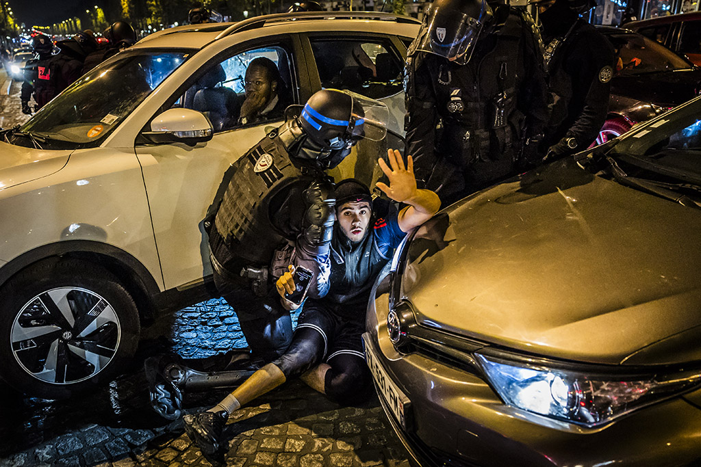 Urheberrechtlich geschuetzte Aufnahmen. Jede Verwendung ist honorarpflichtig und muss beim Urheber angezeigt werden!

[CREDIT: Lars Berg / WWW.LARSBERG.EU - Lars Berg, Von der Tinnenstrasse 13, 48145 Muenster, Germany, mobile +49 179 1379630, Bank: Commerzbank Mnster, IBAN: DE09 4008 0040 0600 9372 00 BIC: DRES DE FF 400, Finanzamt Muenster-Innenstadt, Steuernummer 337/5017/1774, USt-IdNr. DE247738150 - Verwendung nur gegen Namensnennung, Beleg und Honorar entsprechend aktueller MFMPreisliste zzgl. 7 Prozent MwSt - Bei der Verwendung ausserhalb journalistischer Berichterstattung (z.B. Werbung etc.) bitte vorher mit dem Autor Kontakt aufnehmen. Es wird grundsaetzlich keine Einholung von Persoenlichkeits-, Kunst- oder Markenrechten zugesichert, es sei denn, dies ist hier in der Bildbeschriftung ausdruecklich vermerkt. Die Einholung dieser Rechte obliegt dem Nutzer. Es gelten die unter WWW.LARSBERG.EU aufgefuehrten AGB. - NO MODEL RELEASE - ]
