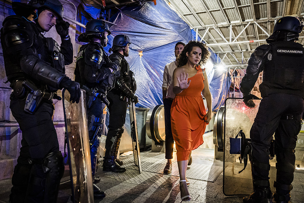 Urheberrechtlich geschuetzte Aufnahmen. Jede Verwendung ist honorarpflichtig und muss beim Urheber angezeigt werden!

[CREDIT: Lars Berg / WWW.LARSBERG.EU - Lars Berg, Von der Tinnenstrasse 13, 48145 Muenster, Germany, mobile +49 179 1379630, Bank: Commerzbank Mnster, IBAN: DE09 4008 0040 0600 9372 00 BIC: DRES DE FF 400, Finanzamt Muenster-Innenstadt, Steuernummer 337/5017/1774, USt-IdNr. DE247738150 - Verwendung nur gegen Namensnennung, Beleg und Honorar entsprechend aktueller MFMPreisliste zzgl. 7 Prozent MwSt - Bei der Verwendung ausserhalb journalistischer Berichterstattung (z.B. Werbung etc.) bitte vorher mit dem Autor Kontakt aufnehmen. Es wird grundsaetzlich keine Einholung von Persoenlichkeits-, Kunst- oder Markenrechten zugesichert, es sei denn, dies ist hier in der Bildbeschriftung ausdruecklich vermerkt. Die Einholung dieser Rechte obliegt dem Nutzer. Es gelten die unter WWW.LARSBERG.EU aufgefuehrten AGB. - NO MODEL RELEASE - ]