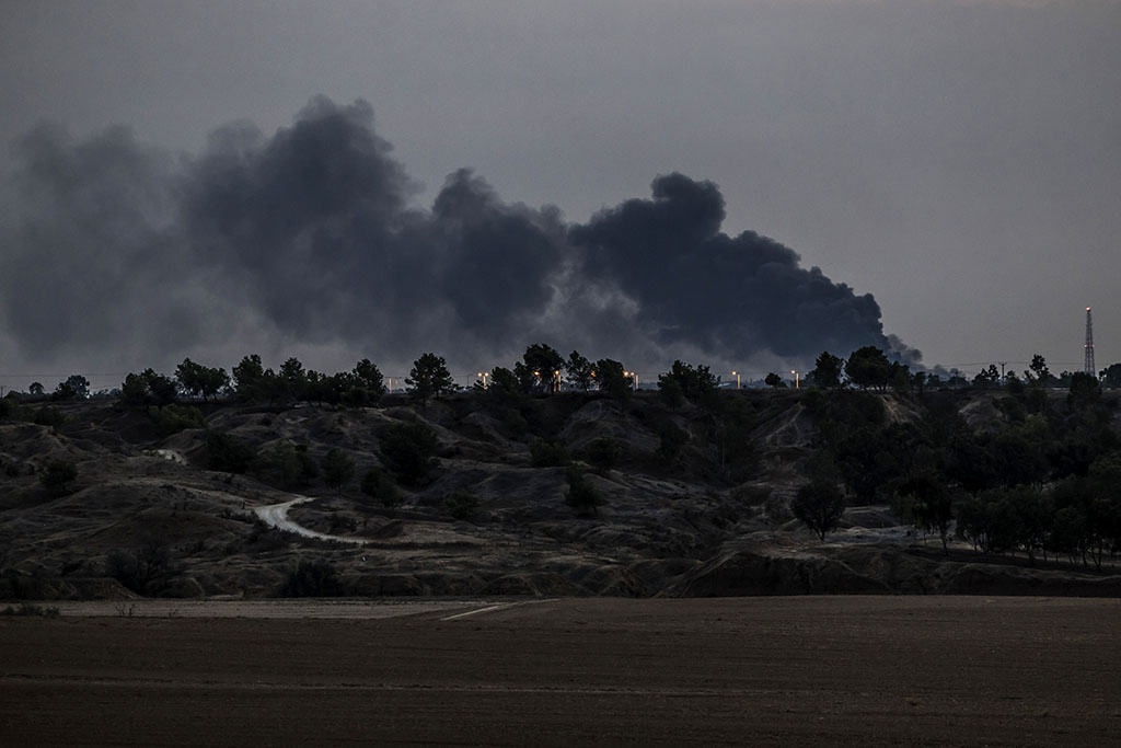 Urheberrechtlich geschuetzte Aufnahmen. Jede Verwendung ist honorarpflichtig und muss beim Urheber angezeigt werden!  [CREDIT: Lars Berg / WWW.LARSBERG.EU - Lars Berg, Von der Tinnenstrasse 13, 48145 Muenster, Germany, mobile +49 179 1379630, Bank: Commerzbank Mnster, IBAN: DE09 4008 0040 0600 9372 00 BIC: DRES DE FF 400, Finanzamt Muenster-Innenstadt, Steuernummer 337/5017/1774, USt-IdNr. DE247738150 - Verwendung nur gegen Namensnennung, Beleg und Honorar entsprechend aktueller MFMPreisliste zzgl. 7 Prozent MwSt - Bei der Verwendung ausserhalb journalistischer Berichterstattung (z.B. Werbung etc.) bitte vorher mit dem Autor Kontakt aufnehmen. Es wird grundsaetzlich keine Einholung von Persoenlichkeits-, Kunst- oder Markenrechten zugesichert, es sei denn, dies ist hier in der Bildbeschriftung ausdruecklich vermerkt. Die Einholung dieser Rechte obliegt dem Nutzer. Es gelten die unter WWW.LARSBERG.EU aufgefuehrten AGB. - NO MODEL RELEASE - ]