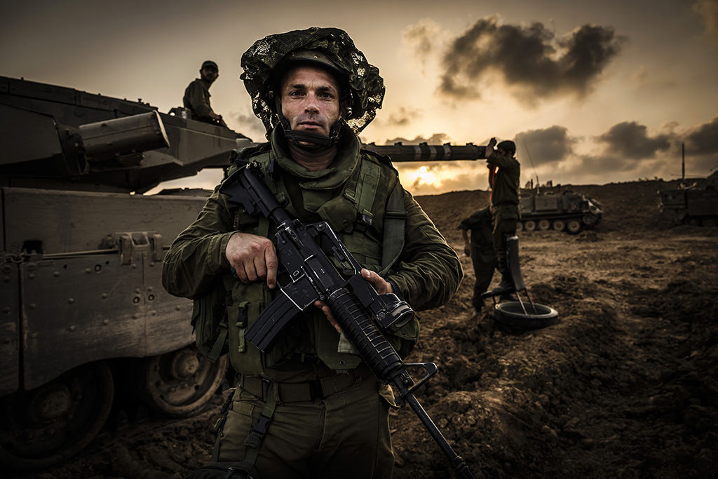 Urheberrechtlich geschuetzte Aufnahmen. Jede Verwendung ist honorarpflichtig und muss beim Urheber angezeigt werden!  [CREDIT: Lars Berg / WWW.LARSBERG.EU - Lars Berg, Von der Tinnenstrasse 13, 48145 Muenster, Germany, mobile +49 179 1379630, Bank: Commerzbank Mnster, IBAN: DE09 4008 0040 0600 9372 00 BIC: DRES DE FF 400, Finanzamt Muenster-Innenstadt, Steuernummer 337/5017/1774, USt-IdNr. DE247738150 - Verwendung nur gegen Namensnennung, Beleg und Honorar entsprechend aktueller MFMPreisliste zzgl. 7 Prozent MwSt - Bei der Verwendung ausserhalb journalistischer Berichterstattung (z.B. Werbung etc.) bitte vorher mit dem Autor Kontakt aufnehmen. Es wird grundsaetzlich keine Einholung von Persoenlichkeits-, Kunst- oder Markenrechten zugesichert, es sei denn, dies ist hier in der Bildbeschriftung ausdruecklich vermerkt. Die Einholung dieser Rechte obliegt dem Nutzer. Es gelten die unter WWW.LARSBERG.EU aufgefuehrten AGB. - NO MODEL RELEASE - ]