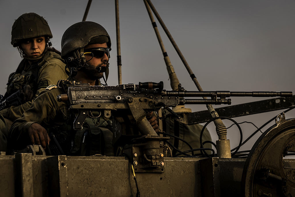 Urheberrechtlich geschuetzte Aufnahmen. Jede Verwendung ist honorarpflichtig und muss beim Urheber angezeigt werden!  [CREDIT: Lars Berg / WWW.LARSBERG.EU - Lars Berg, Von der Tinnenstrasse 13, 48145 Muenster, Germany, mobile +49 179 1379630, Bank: Commerzbank Mnster, IBAN: DE09 4008 0040 0600 9372 00 BIC: DRES DE FF 400, Finanzamt Muenster-Innenstadt, Steuernummer 337/5017/1774, USt-IdNr. DE247738150 - Verwendung nur gegen Namensnennung, Beleg und Honorar entsprechend aktueller MFMPreisliste zzgl. 7 Prozent MwSt - Bei der Verwendung ausserhalb journalistischer Berichterstattung (z.B. Werbung etc.) bitte vorher mit dem Autor Kontakt aufnehmen. Es wird grundsaetzlich keine Einholung von Persoenlichkeits-, Kunst- oder Markenrechten zugesichert, es sei denn, dies ist hier in der Bildbeschriftung ausdruecklich vermerkt. Die Einholung dieser Rechte obliegt dem Nutzer. Es gelten die unter WWW.LARSBERG.EU aufgefuehrten AGB. - NO MODEL RELEASE - ]