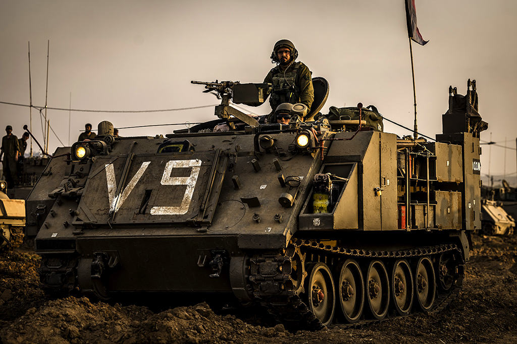 Urheberrechtlich geschuetzte Aufnahmen. Jede Verwendung ist honorarpflichtig und muss beim Urheber angezeigt werden!  [CREDIT: Lars Berg / WWW.LARSBERG.EU - Lars Berg, Von der Tinnenstrasse 13, 48145 Muenster, Germany, mobile +49 179 1379630, Bank: Commerzbank Mnster, IBAN: DE09 4008 0040 0600 9372 00 BIC: DRES DE FF 400, Finanzamt Muenster-Innenstadt, Steuernummer 337/5017/1774, USt-IdNr. DE247738150 - Verwendung nur gegen Namensnennung, Beleg und Honorar entsprechend aktueller MFMPreisliste zzgl. 7 Prozent MwSt - Bei der Verwendung ausserhalb journalistischer Berichterstattung (z.B. Werbung etc.) bitte vorher mit dem Autor Kontakt aufnehmen. Es wird grundsaetzlich keine Einholung von Persoenlichkeits-, Kunst- oder Markenrechten zugesichert, es sei denn, dies ist hier in der Bildbeschriftung ausdruecklich vermerkt. Die Einholung dieser Rechte obliegt dem Nutzer. Es gelten die unter WWW.LARSBERG.EU aufgefuehrten AGB. - NO MODEL RELEASE - ]
