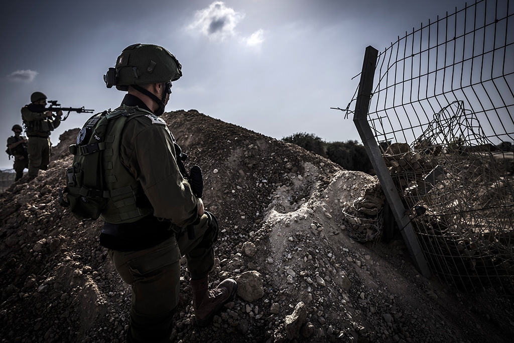 Urheberrechtlich geschuetzte Aufnahmen. Jede Verwendung ist honorarpflichtig und muss beim Urheber angezeigt werden!  [CREDIT: Lars Berg / WWW.LARSBERG.EU - Lars Berg, Von der Tinnenstrasse 13, 48145 Muenster, Germany, mobile +49 179 1379630, Bank: Commerzbank Mnster, IBAN: DE09 4008 0040 0600 9372 00 BIC: DRES DE FF 400, Finanzamt Muenster-Innenstadt, Steuernummer 337/5017/1774, USt-IdNr. DE247738150 - Verwendung nur gegen Namensnennung, Beleg und Honorar entsprechend aktueller MFMPreisliste zzgl. 7 Prozent MwSt - Bei der Verwendung ausserhalb journalistischer Berichterstattung (z.B. Werbung etc.) bitte vorher mit dem Autor Kontakt aufnehmen. Es wird grundsaetzlich keine Einholung von Persoenlichkeits-, Kunst- oder Markenrechten zugesichert, es sei denn, dies ist hier in der Bildbeschriftung ausdruecklich vermerkt. Die Einholung dieser Rechte obliegt dem Nutzer. Es gelten die unter WWW.LARSBERG.EU aufgefuehrten AGB. - NO MODEL RELEASE - ]