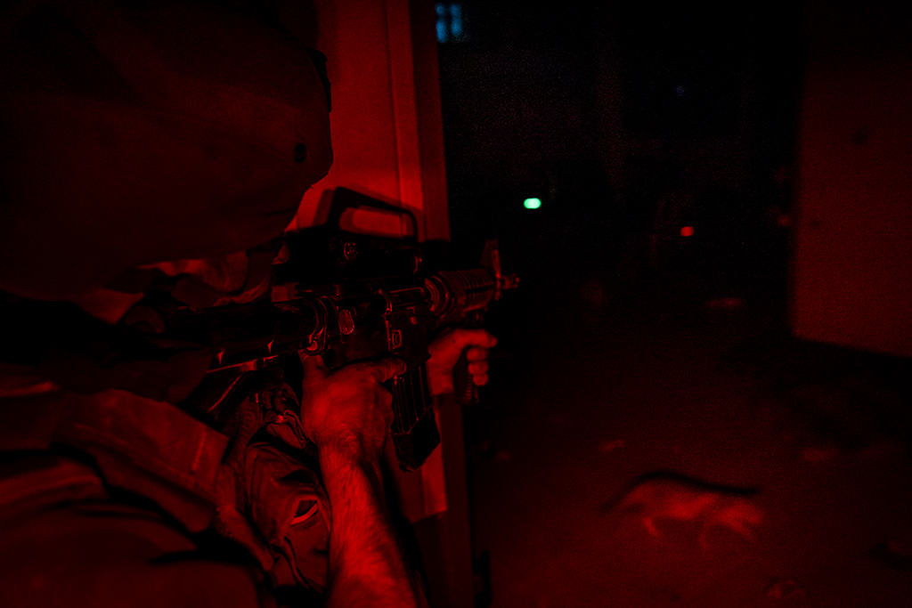 Urheberrechtlich geschuetzte Aufnahmen. Jede Verwendung ist honorarpflichtig und muss beim Urheber angezeigt werden!  [CREDIT: Lars Berg / WWW.LARSBERG.EU - Lars Berg, Von der Tinnenstrasse 13, 48145 Muenster, Germany, mobile +49 179 1379630, Bank: Commerzbank Mnster, IBAN: DE09 4008 0040 0600 9372 00 BIC: DRES DE FF 400, Finanzamt Muenster-Innenstadt, Steuernummer 337/5017/1774, USt-IdNr. DE247738150 - Verwendung nur gegen Namensnennung, Beleg und Honorar entsprechend aktueller MFMPreisliste zzgl. 7 Prozent MwSt - Bei der Verwendung ausserhalb journalistischer Berichterstattung (z.B. Werbung etc.) bitte vorher mit dem Autor Kontakt aufnehmen. Es wird grundsaetzlich keine Einholung von Persoenlichkeits-, Kunst- oder Markenrechten zugesichert, es sei denn, dies ist hier in der Bildbeschriftung ausdruecklich vermerkt. Die Einholung dieser Rechte obliegt dem Nutzer. Es gelten die unter WWW.LARSBERG.EU aufgefuehrten AGB. - NO MODEL RELEASE - ]