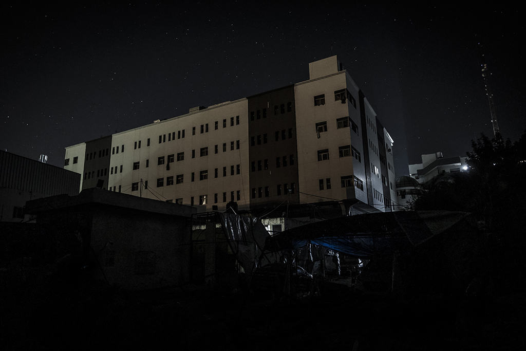 Urheberrechtlich geschuetzte Aufnahmen. Jede Verwendung ist honorarpflichtig und muss beim Urheber angezeigt werden!  [CREDIT: Lars Berg / WWW.LARSBERG.EU - Lars Berg, Von der Tinnenstrasse 13, 48145 Muenster, Germany, mobile +49 179 1379630, Bank: Commerzbank Mnster, IBAN: DE09 4008 0040 0600 9372 00 BIC: DRES DE FF 400, Finanzamt Muenster-Innenstadt, Steuernummer 337/5017/1774, USt-IdNr. DE247738150 - Verwendung nur gegen Namensnennung, Beleg und Honorar entsprechend aktueller MFMPreisliste zzgl. 7 Prozent MwSt - Bei der Verwendung ausserhalb journalistischer Berichterstattung (z.B. Werbung etc.) bitte vorher mit dem Autor Kontakt aufnehmen. Es wird grundsaetzlich keine Einholung von Persoenlichkeits-, Kunst- oder Markenrechten zugesichert, es sei denn, dies ist hier in der Bildbeschriftung ausdruecklich vermerkt. Die Einholung dieser Rechte obliegt dem Nutzer. Es gelten die unter WWW.LARSBERG.EU aufgefuehrten AGB. - NO MODEL RELEASE - ]