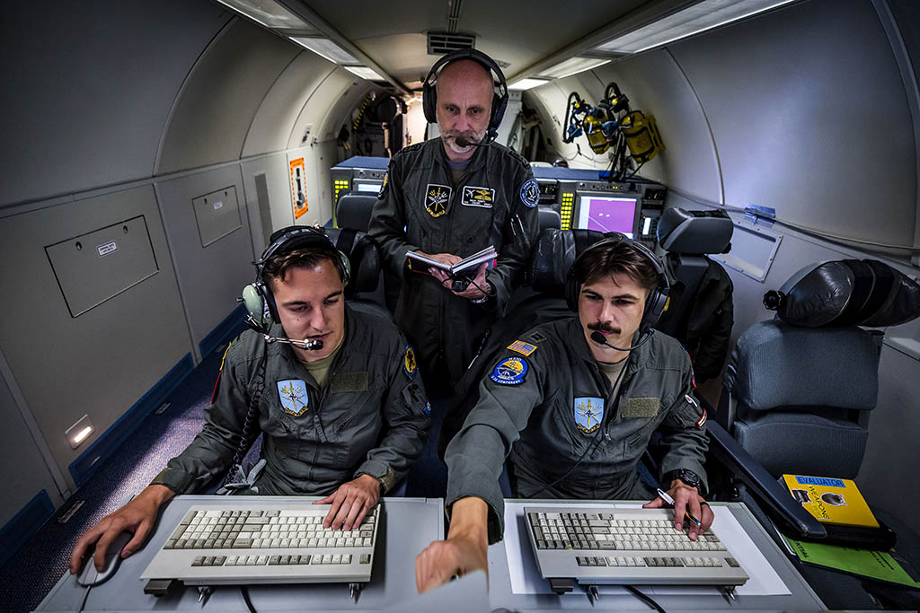 Urheberrechtlich geschuetzte Aufnahmen. Jede Verwendung ist honorarpflichtig und muss beim Urheber angezeigt werden!  [CREDIT: Lars Berg / WWW.LARSBERG.EU - Lars Berg, Von der Tinnenstrasse 13, 48145 Muenster, Germany, mobile +49 179 1379630, Bank: Commerzbank Mnster, IBAN: DE09 4008 0040 0600 9372 00 BIC: DRES DE FF 400, Finanzamt Muenster-Innenstadt, Steuernummer 337/5017/1774, USt-IdNr. DE247738150 - Verwendung nur gegen Namensnennung, Beleg und Honorar entsprechend aktueller MFMPreisliste zzgl. 7 Prozent MwSt - Bei der Verwendung ausserhalb journalistischer Berichterstattung (z.B. Werbung etc.) bitte vorher mit dem Autor Kontakt aufnehmen. Es wird grundsaetzlich keine Einholung von Persoenlichkeits-, Kunst- oder Markenrechten zugesichert, es sei denn, dies ist hier in der Bildbeschriftung ausdruecklich vermerkt. Die Einholung dieser Rechte obliegt dem Nutzer. Es gelten die unter WWW.LARSBERG.EU aufgefuehrten AGB. - NO MODEL RELEASE - ]