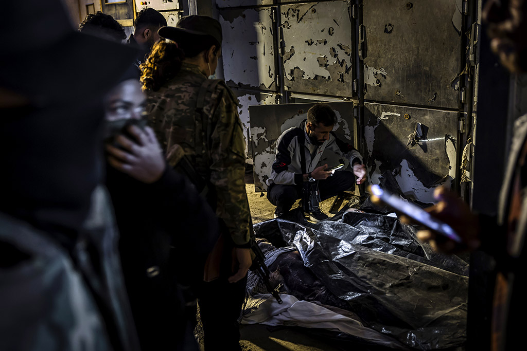 Urheberrechtlich geschuetzte Aufnahmen. Jede Verwendung ist honorarpflichtig und muss beim Urheber angezeigt werden!  [CREDIT: Lars Berg / WWW.LARSBERG.EU - Lars Berg, Von der Tinnenstrasse 13, 48145 Muenster, Germany, mobile +49 179 1379630, Bank: Commerzbank Mnster, IBAN: DE09 4008 0040 0600 9372 00 BIC: DRES DE FF 400, Finanzamt Muenster-Innenstadt, Steuernummer 337/5017/1774, USt-IdNr. DE247738150 - Verwendung nur gegen Namensnennung, Beleg und Honorar entsprechend aktueller MFMPreisliste zzgl. 7 Prozent MwSt - Bei der Verwendung ausserhalb journalistischer Berichterstattung (z.B. Werbung etc.) bitte vorher mit dem Autor Kontakt aufnehmen. Es wird grundsaetzlich keine Einholung von Persoenlichkeits-, Kunst- oder Markenrechten zugesichert, es sei denn, dies ist hier in der Bildbeschriftung ausdruecklich vermerkt. Die Einholung dieser Rechte obliegt dem Nutzer. Es gelten die unter WWW.LARSBERG.EU aufgefuehrten AGB. - NO MODEL RELEASE - ]