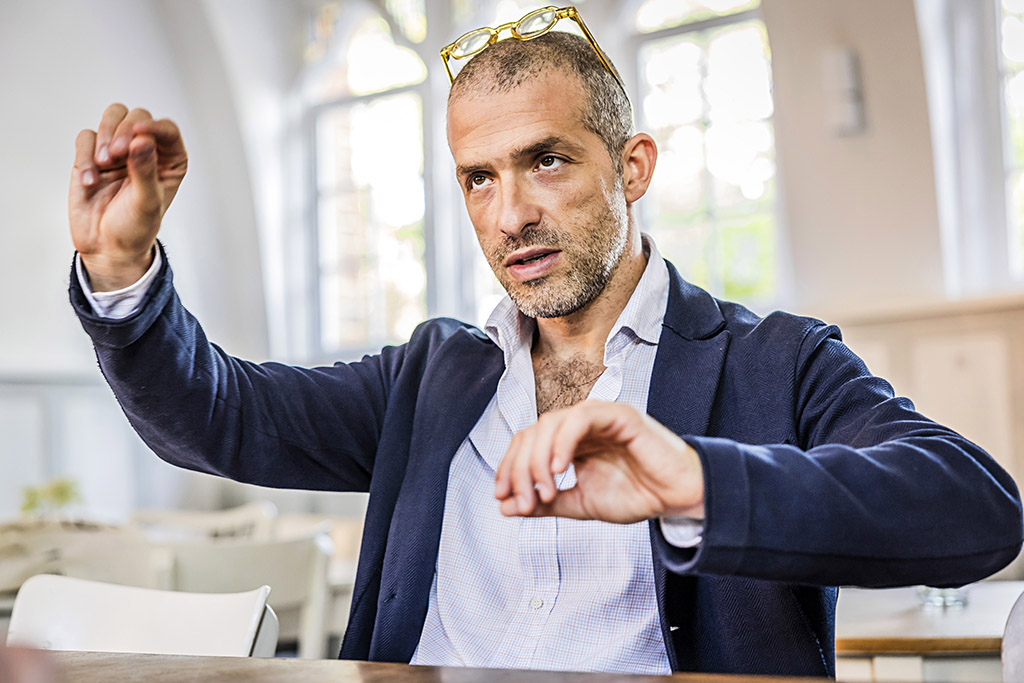 Urheberrechtlich geschuetzte Aufnahmen. Jede Verwendung ist honorarpflichtig und muss beim Urheber angezeigt werden!  [CREDIT: Lars Berg / WWW.LARSBERG.EU - Lars Berg, Von der Tinnenstrasse 13, 48145 Muenster, Germany, mobile +49 179 1379630, Bank: Commerzbank Mnster, IBAN: DE09 4008 0040 0600 9372 00 BIC: DRES DE FF 400, Finanzamt Muenster-Innenstadt, Steuernummer 337/5017/1774, USt-IdNr. DE247738150 - Verwendung nur gegen Namensnennung, Beleg und Honorar entsprechend aktueller MFMPreisliste zzgl. 7 Prozent MwSt - Bei der Verwendung ausserhalb journalistischer Berichterstattung (z.B. Werbung etc.) bitte vorher mit dem Autor Kontakt aufnehmen. Es wird grundsaetzlich keine Einholung von Persoenlichkeits-, Kunst- oder Markenrechten zugesichert, es sei denn, dies ist hier in der Bildbeschriftung ausdruecklich vermerkt. Die Einholung dieser Rechte obliegt dem Nutzer. Es gelten die unter WWW.LARSBERG.EU aufgefuehrten AGB. - NO MODEL RELEASE - ]